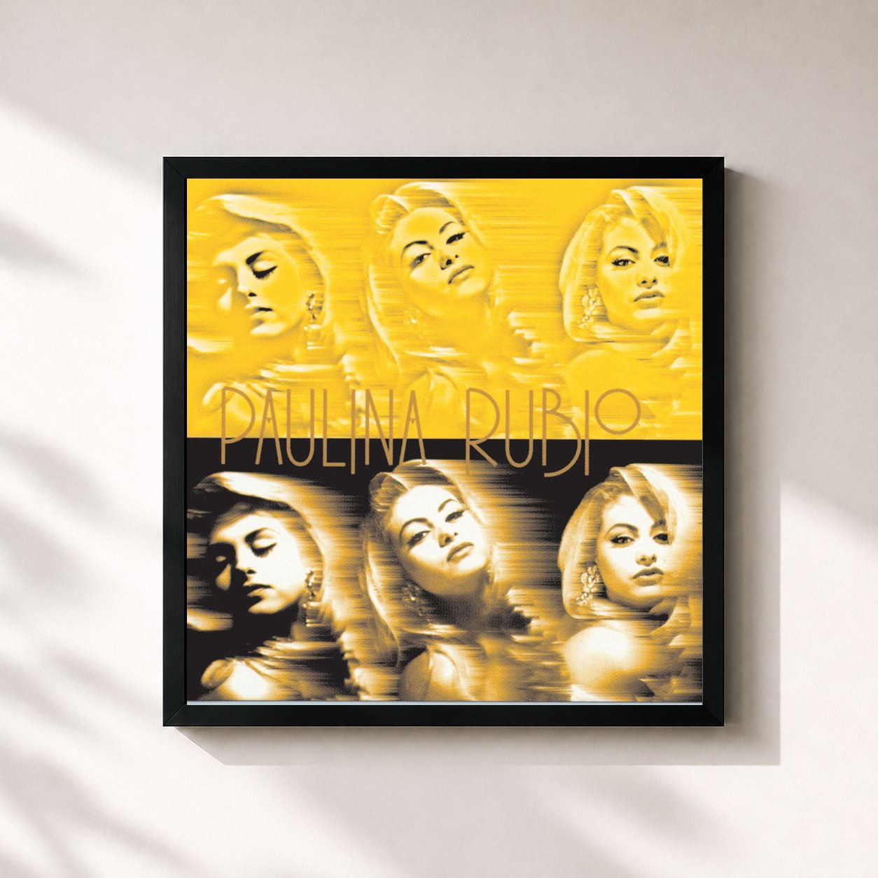 #noir Tableau carré de l'album La Chica Dorada de Paulina Rubio, cadre noir 32x32 cm