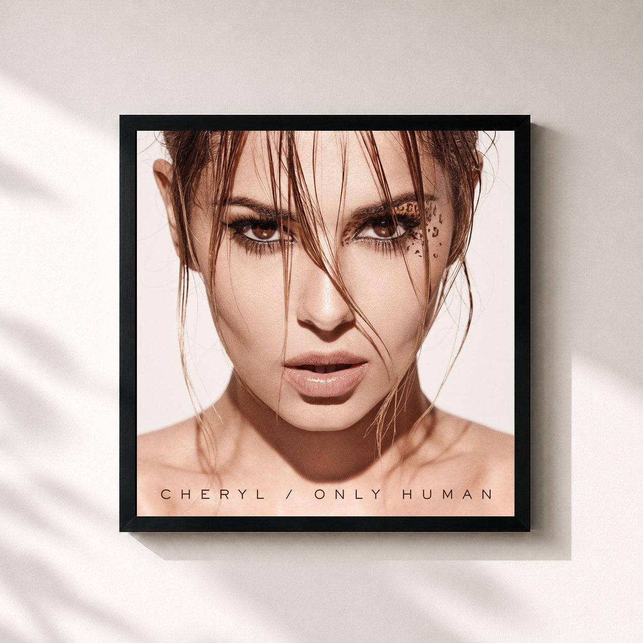 #noir Tableau carré de l'album Only Human de Cheryl, cadre noir 32x32 cm