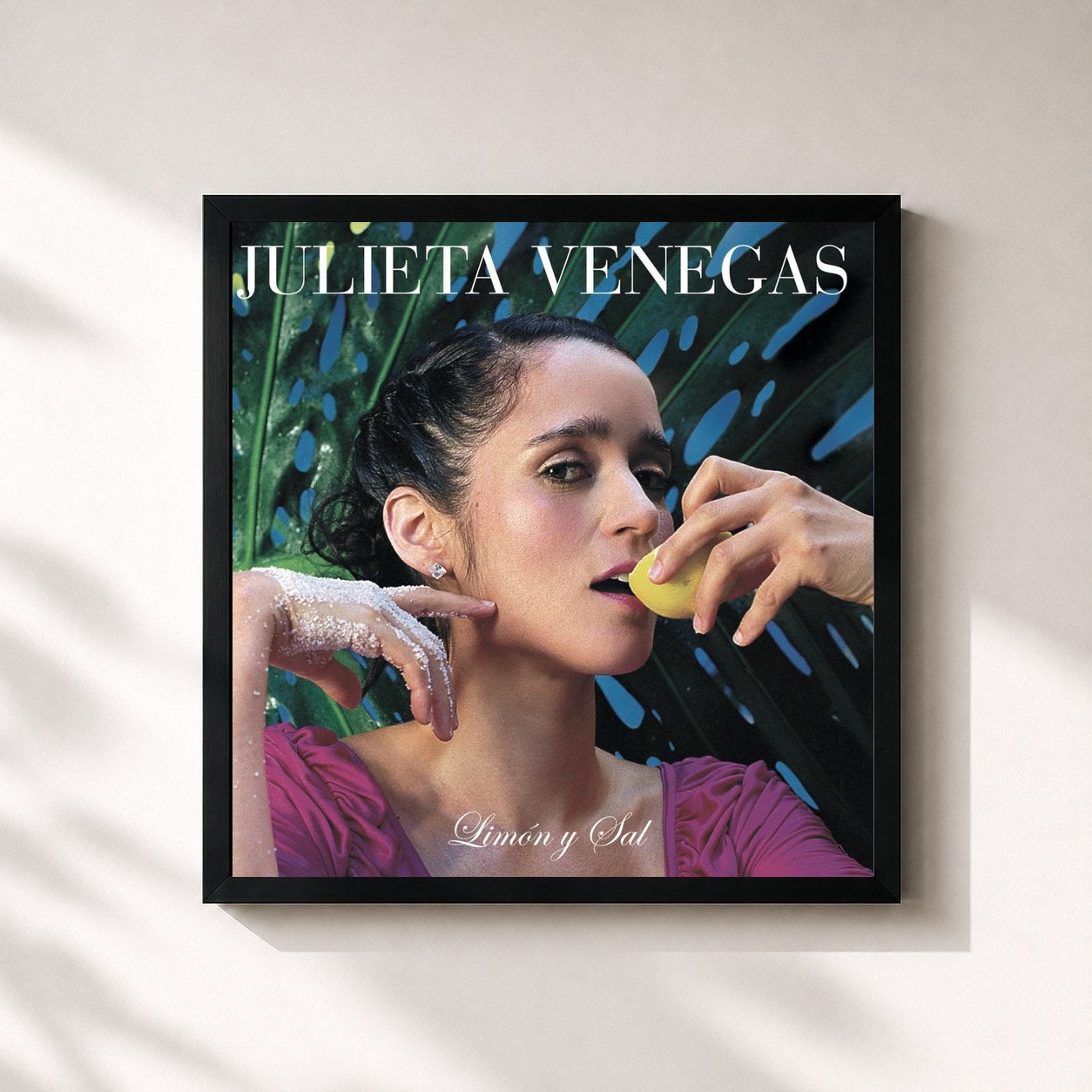 #noir Tableau carré de l'album Limon Y Sal de Julieta Venegas, cadre noir 32x32 cm