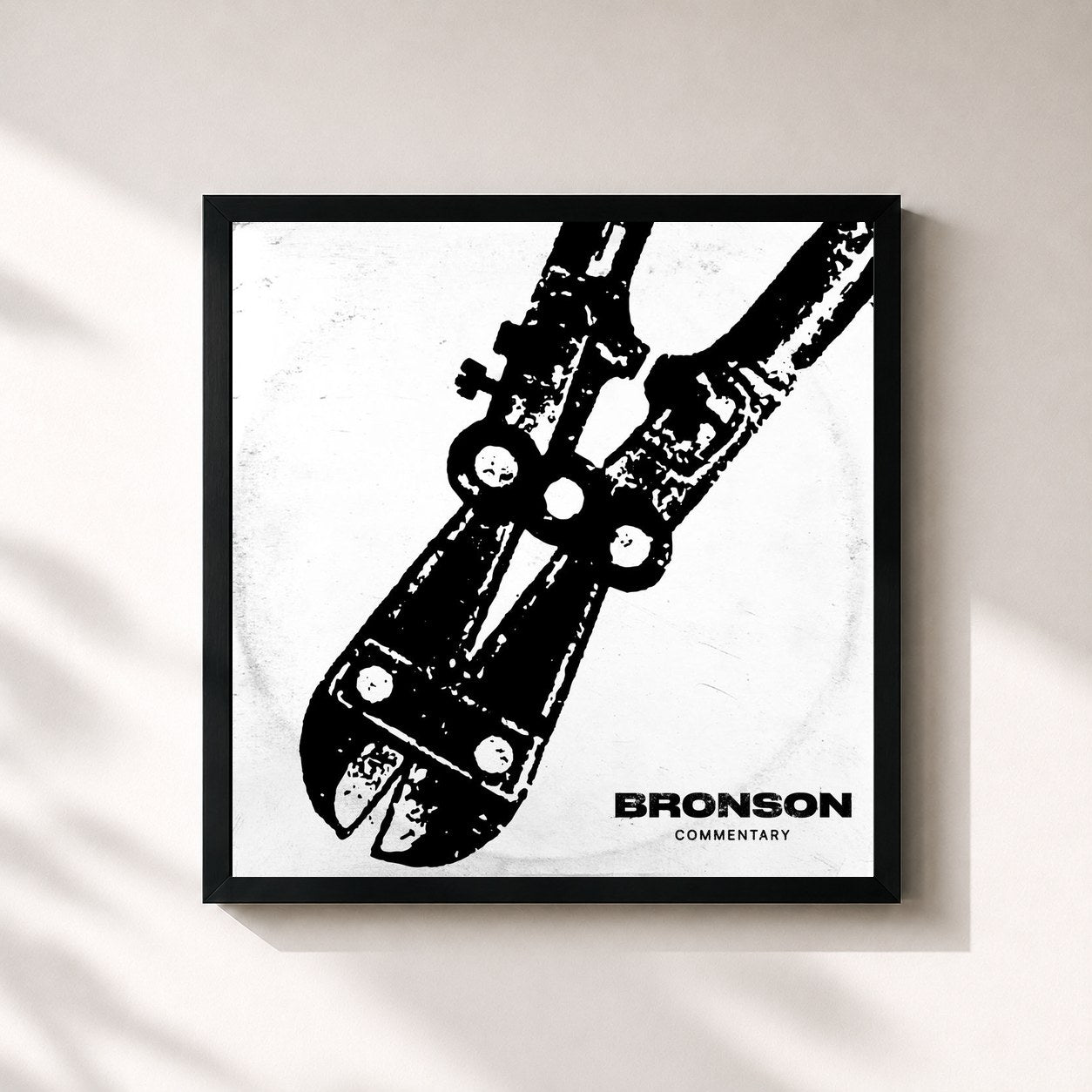 #noir Tableau carré de l'album BRONSON COMMENTARY de Bronson, cadre noir 32x32 cm