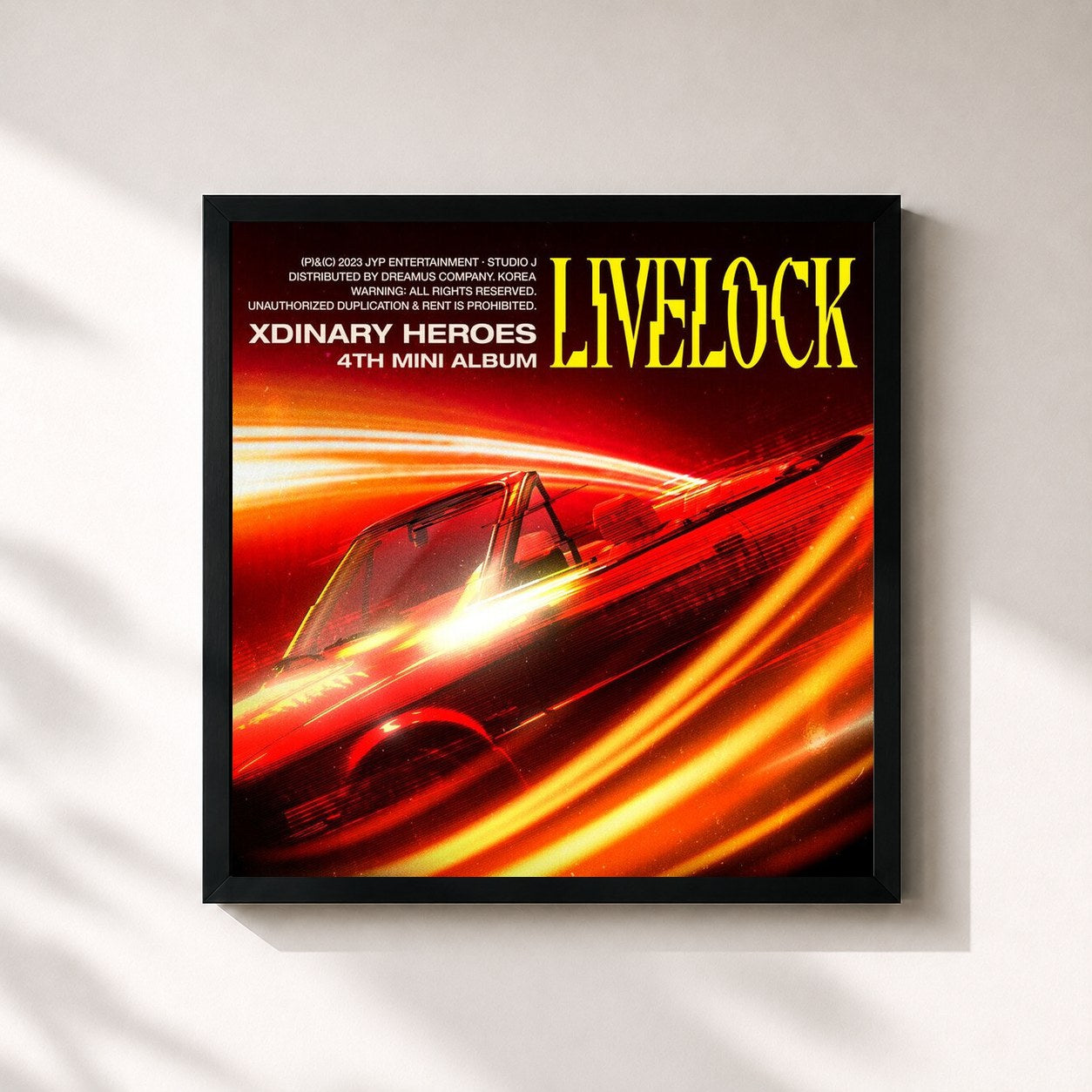 #noir Tableau carré de l'album Livelock de Xdinary Heroes, cadre noir 32x32 cm