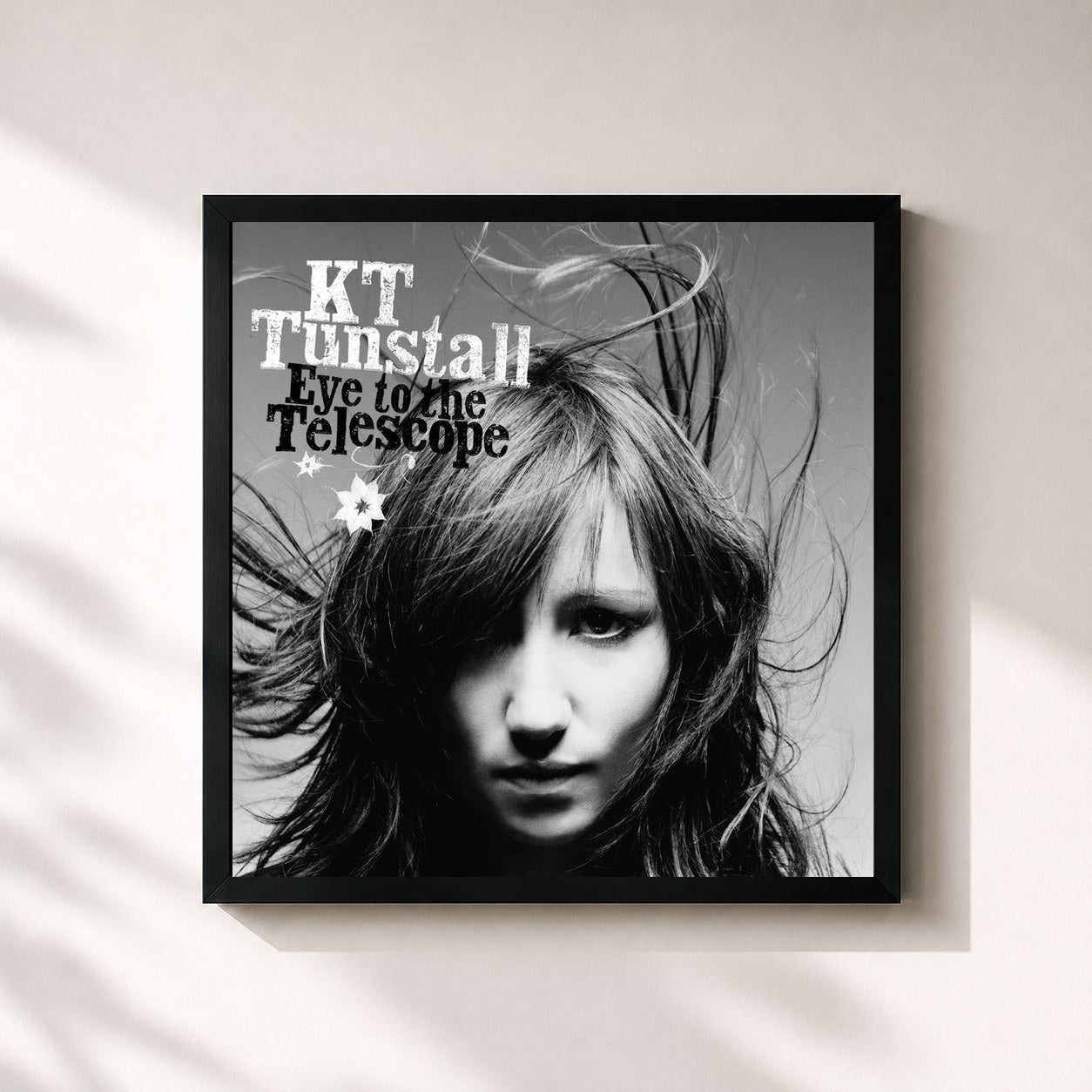 #noir Tableau carré de l'album Eye To The Telescope de KT Tunstall, cadre noir 32x32 cm
