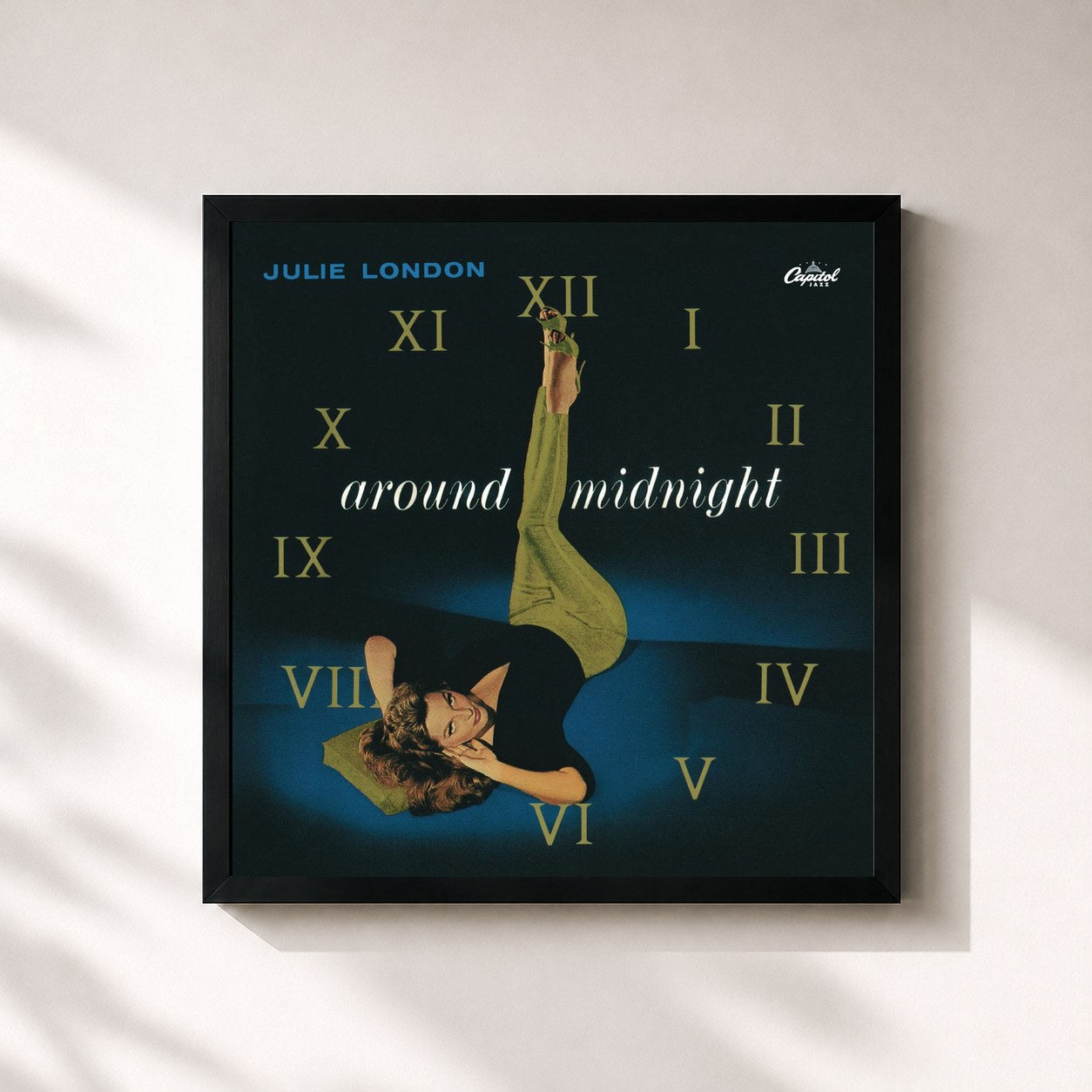 #noir Tableau carré de l'album Around Midnight de Julie London, cadre noir 32x32 cm