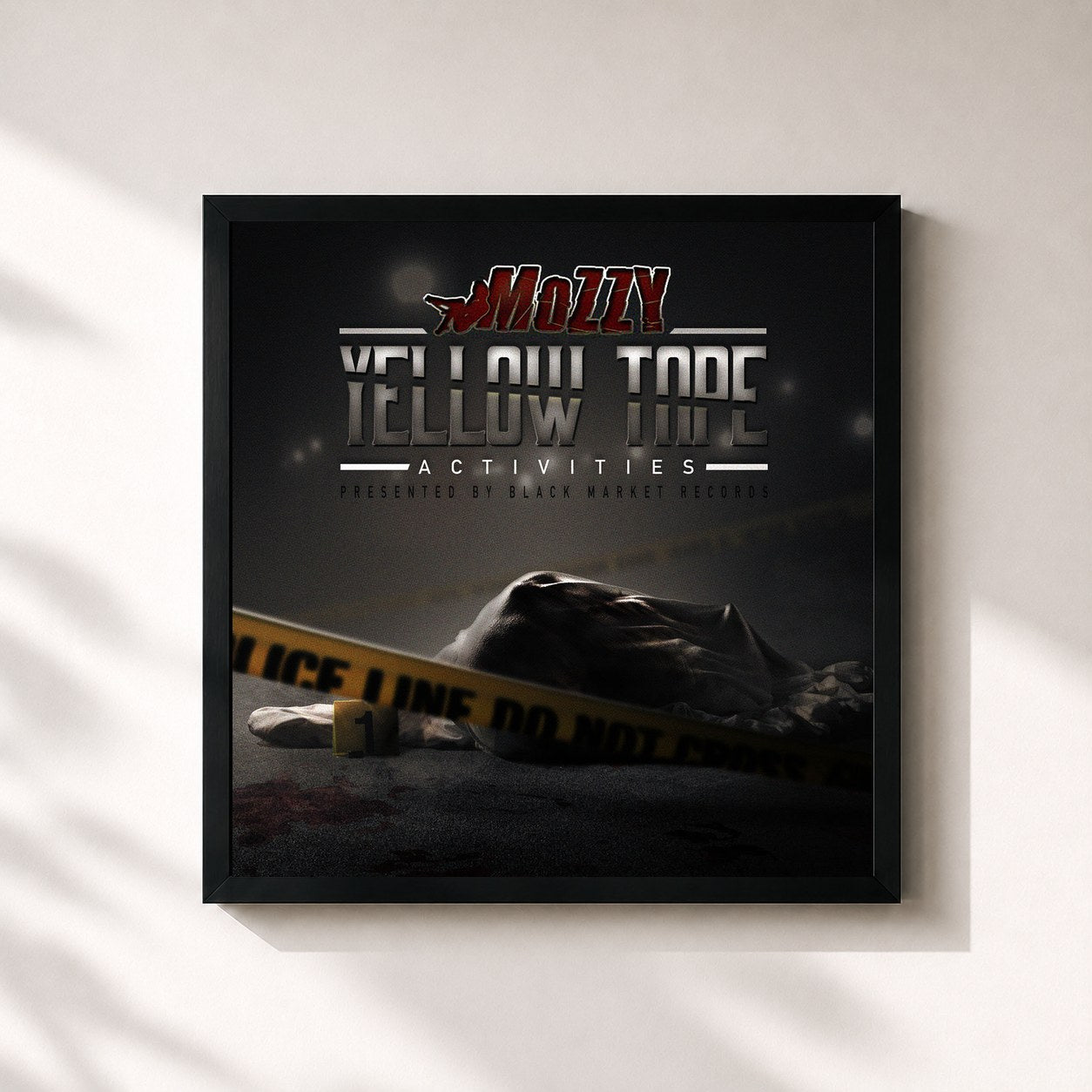 #noir Tableau carré de l'album Yellow Tape Activities de Mozzy, cadre noir 32x32 cm