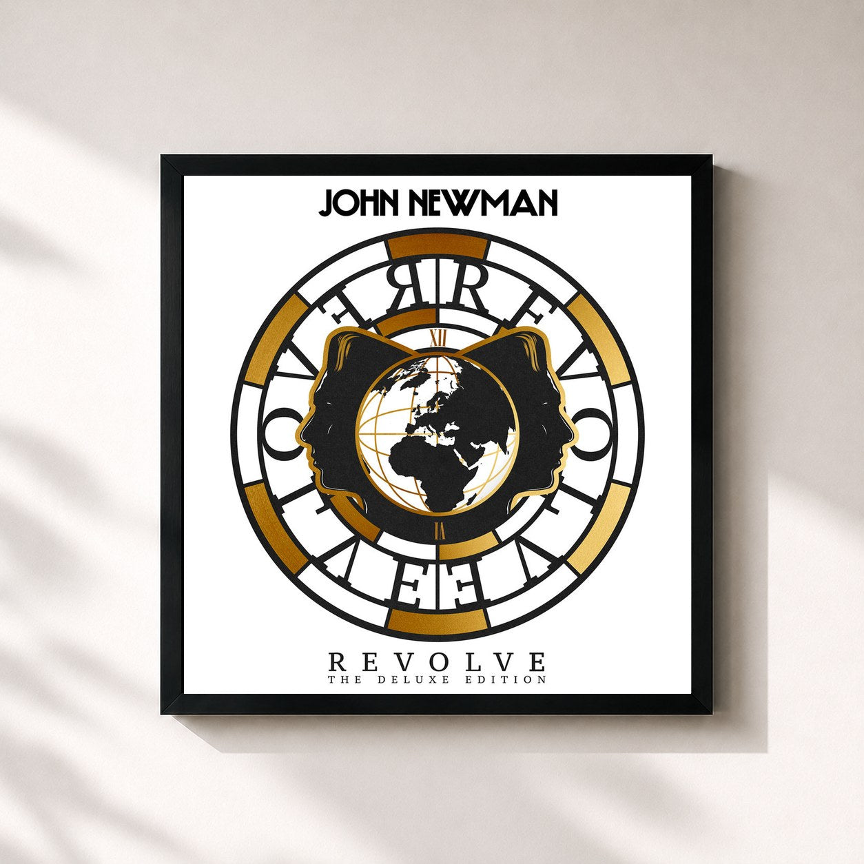 #noir Tableau carré de l'album Revolve (The Deluxe Edition) de John Newman, cadre noir 32x32 cm