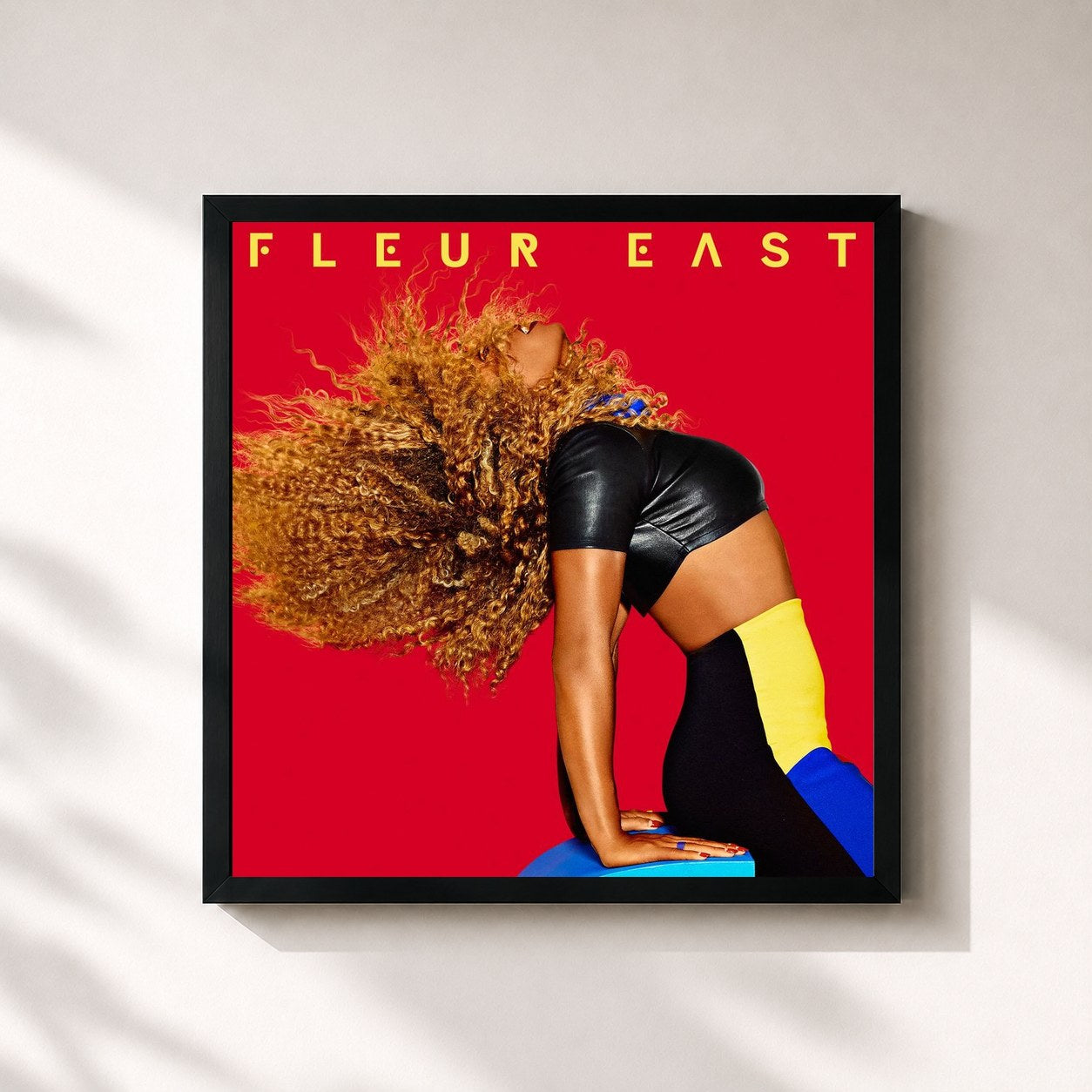 #noir Tableau carré de l'album Love, Sax and Flashbacks (Deluxe) de Fleur East, cadre noir 32x32 cm