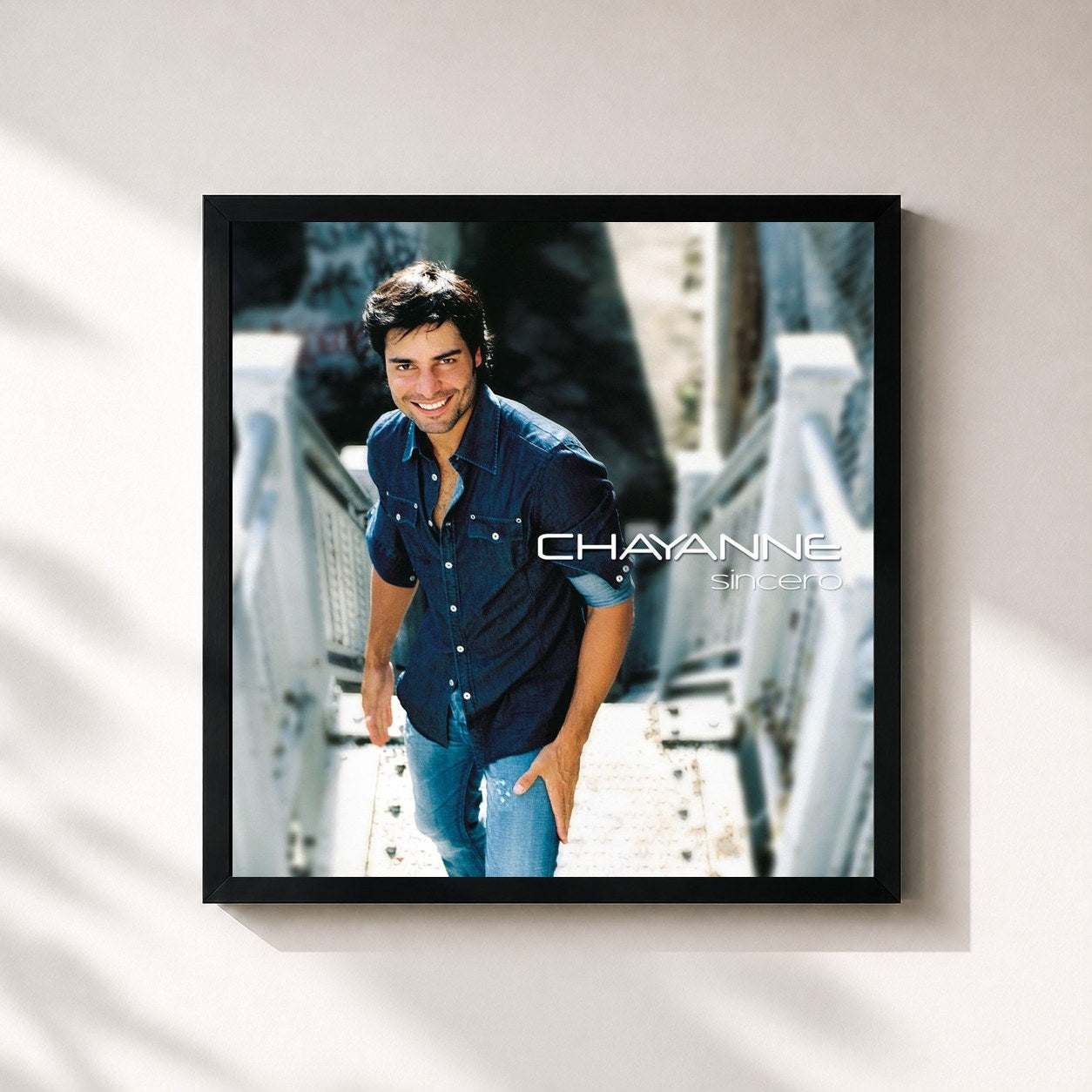#noir Tableau carré de l'album Sincero de Chayanne, cadre noir 32x32 cm