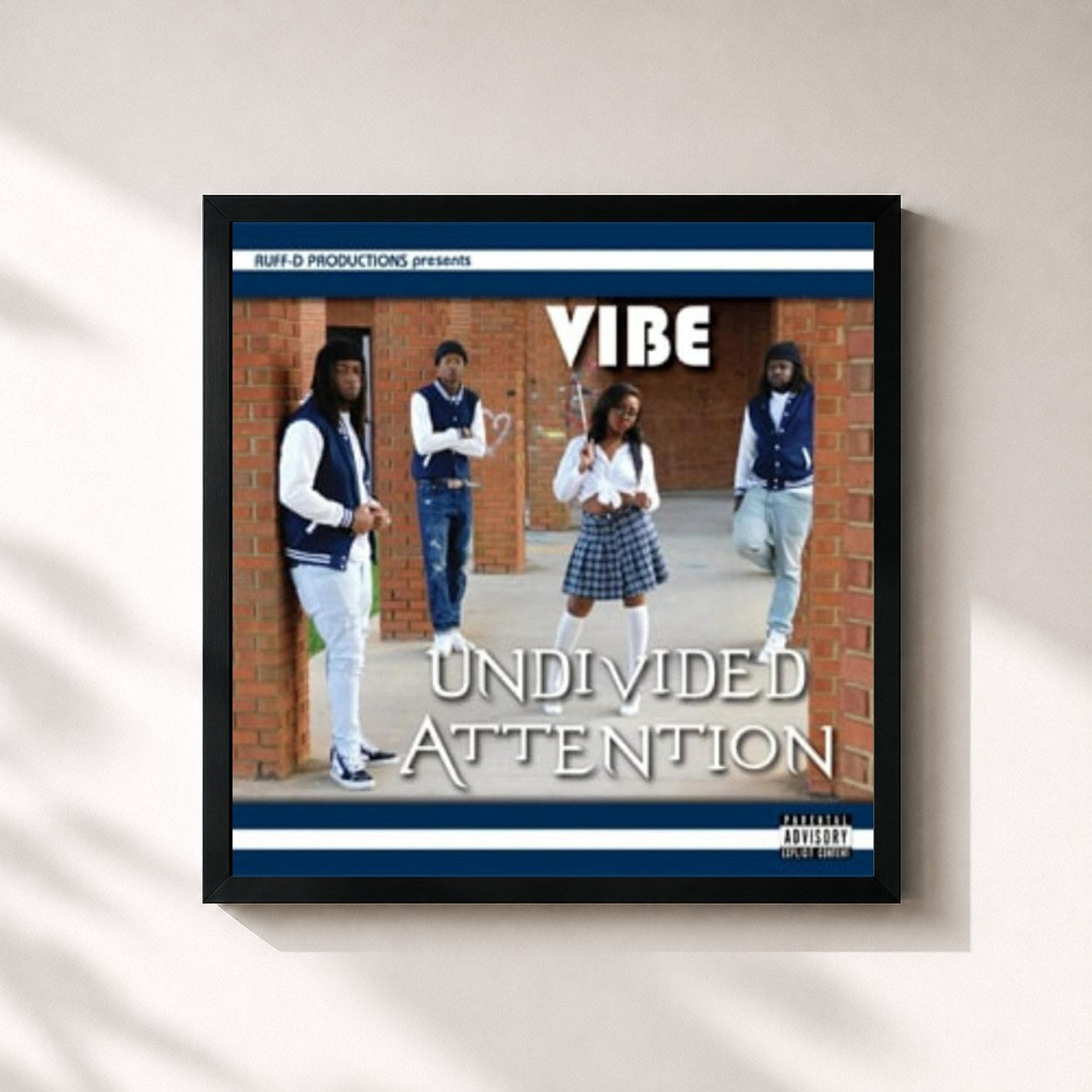 #noir Tableau carré de l'album Undivided Attention de Vibe, cadre noir 32x32 cm