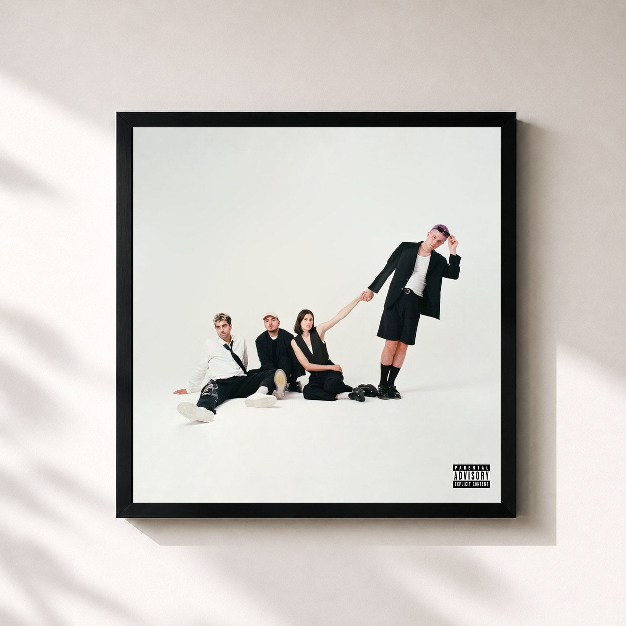 #noir Tableau carré de l'album Lost In Translation de Valley, cadre noir 32x32 cm
