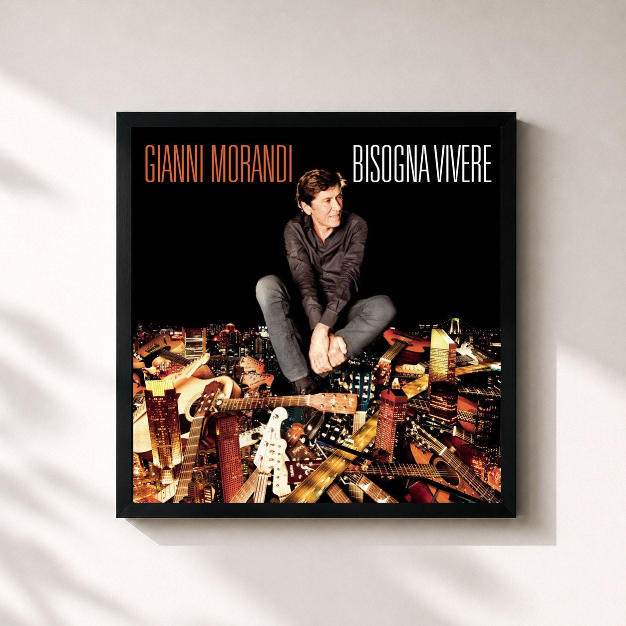 #noir Tableau carré de l'album Bisogna vivere de Gianni Morandi, cadre noir 32x32 cm