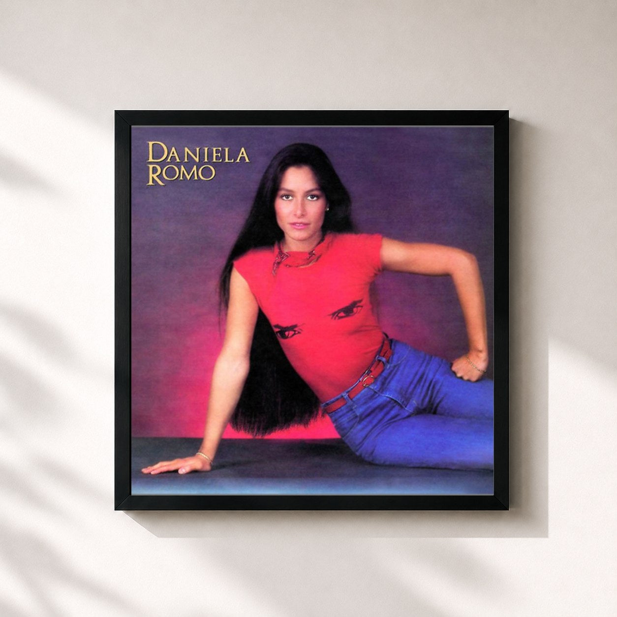 #noir Tableau carré de l'album Daniela Romo de Daniela Romo, cadre noir 32x32 cm