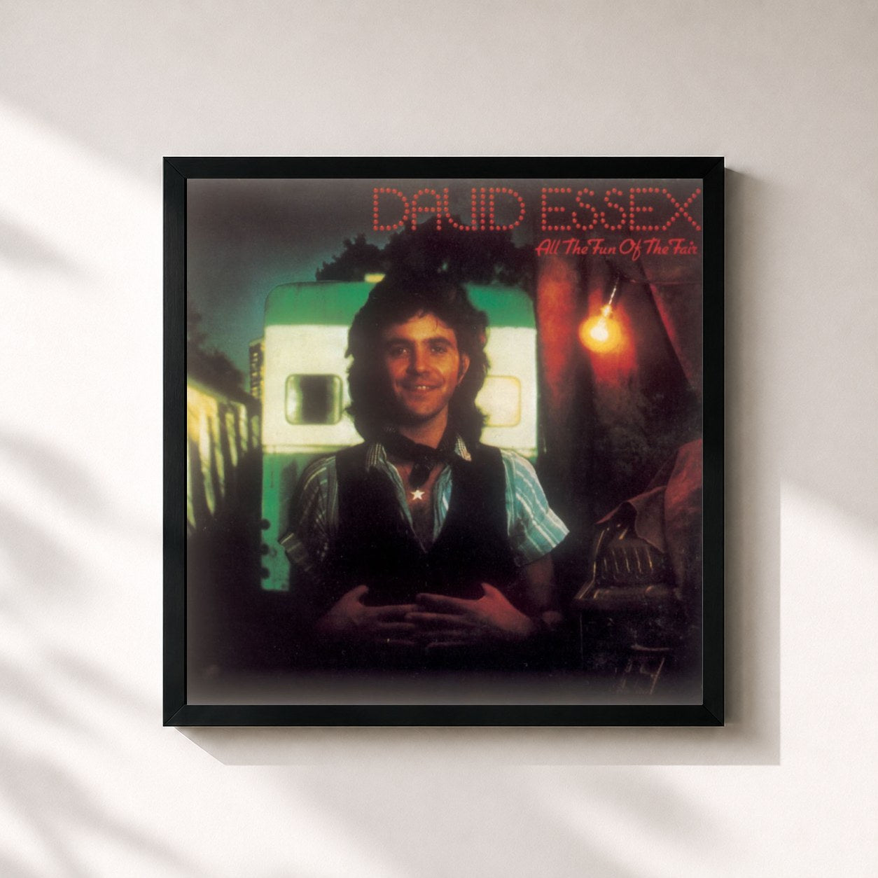 #noir Tableau carré de l'album ALL THE FUN OF THE FAIR de David Essex, cadre noir 32x32 cm