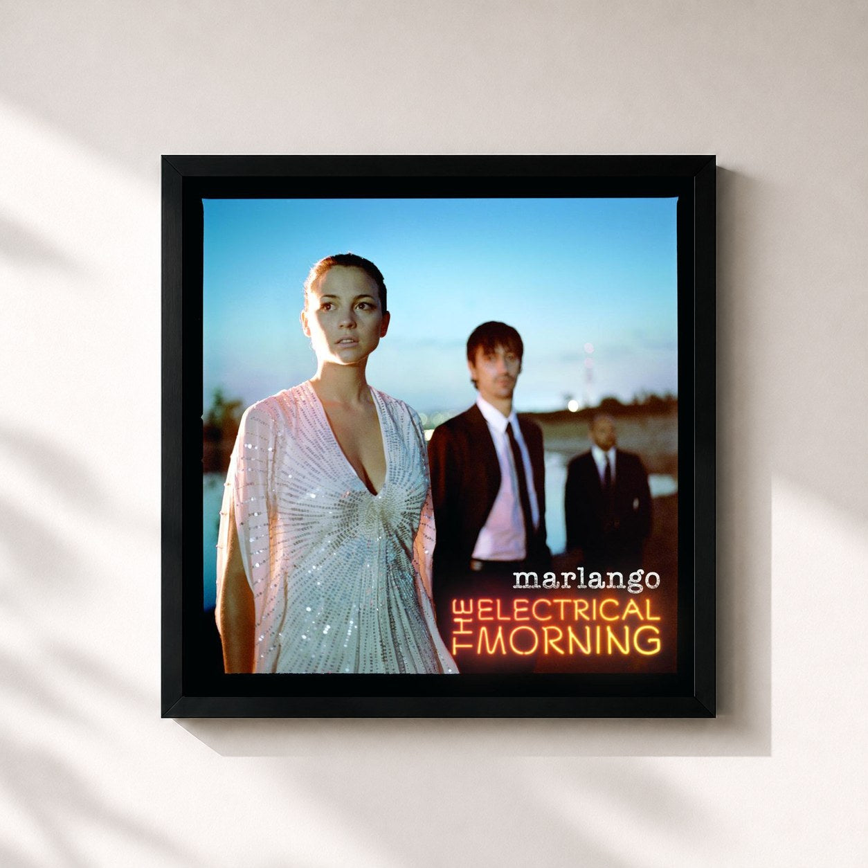 #noir Tableau carré de l'album The Electrical Morning de Marlango, cadre noir 32x32 cm