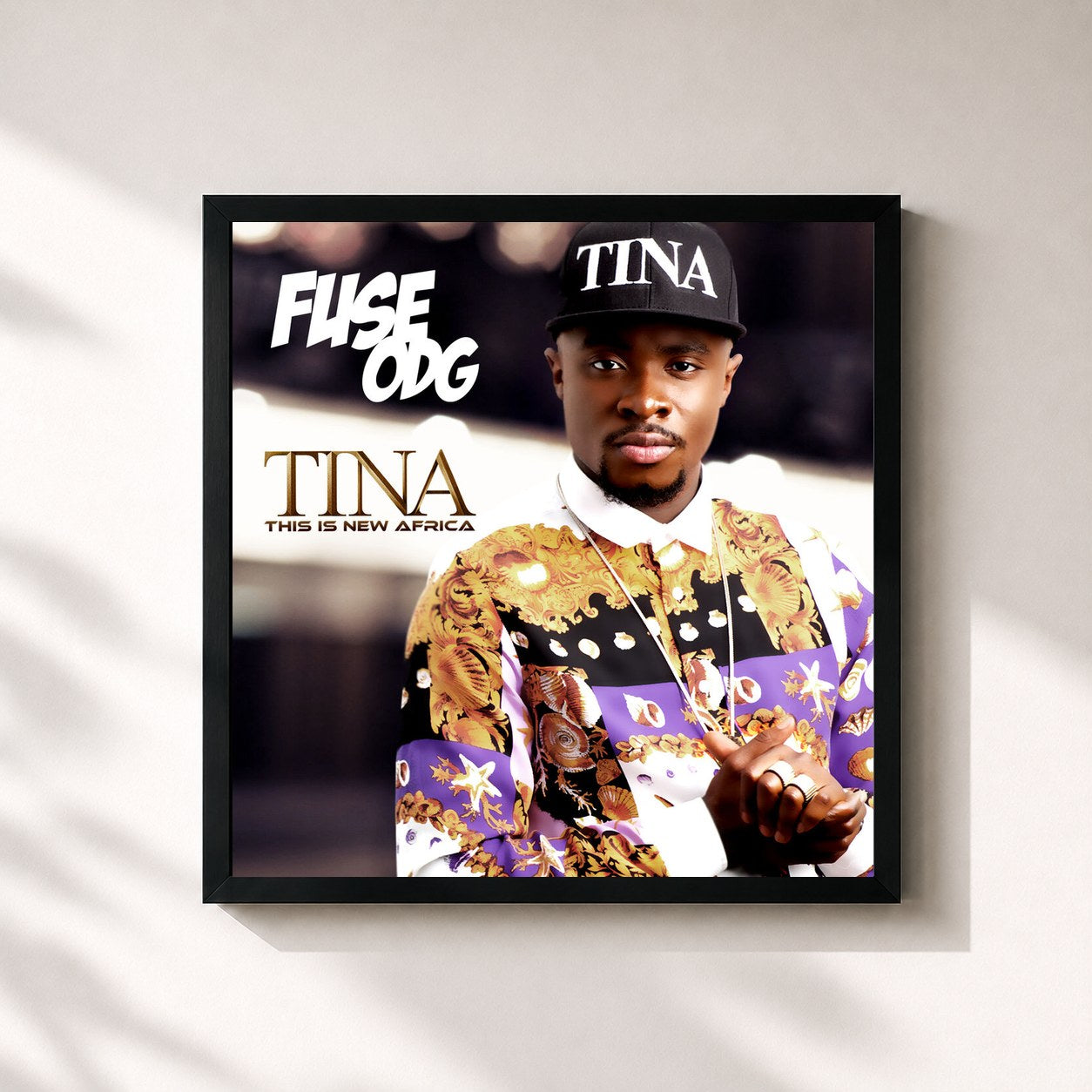 #noir Tableau carré de l'album T.I.N.A. de Fuse ODG, cadre noir 32x32 cm