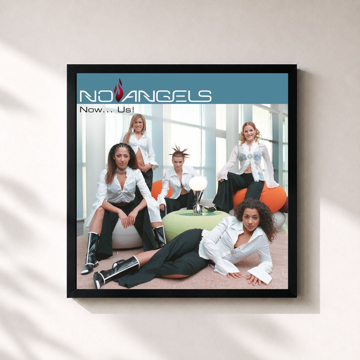 #noir Tableau carré de l'album Now...US! de No Angels, cadre noir 32x32 cm