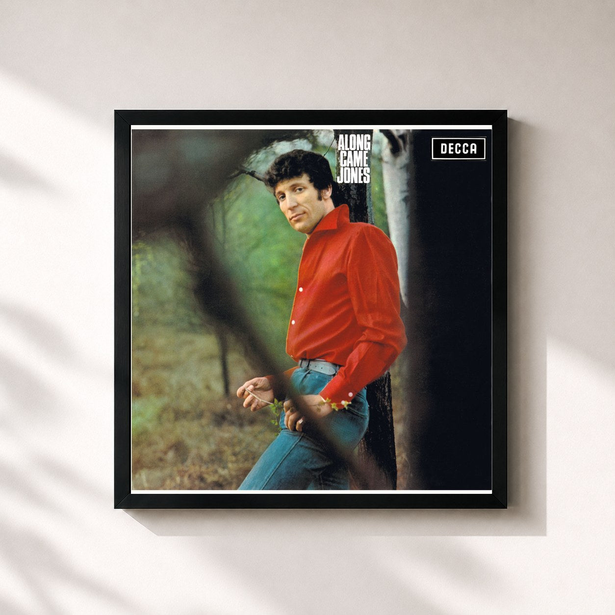 #noir Tableau carré de l'album Along Came Jones de Tom Jones, cadre noir 32x32 cm