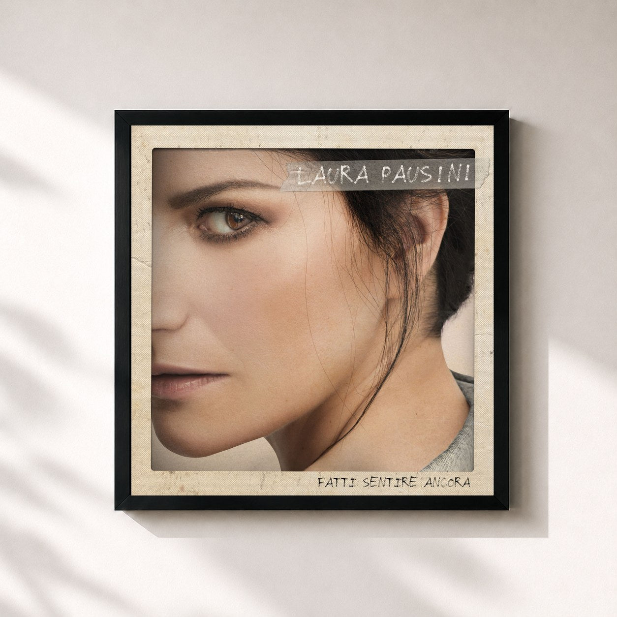 #noir Tableau carré de l'album Fatti sentire ancora de Laura Pausini, cadre noir 32x32 cm