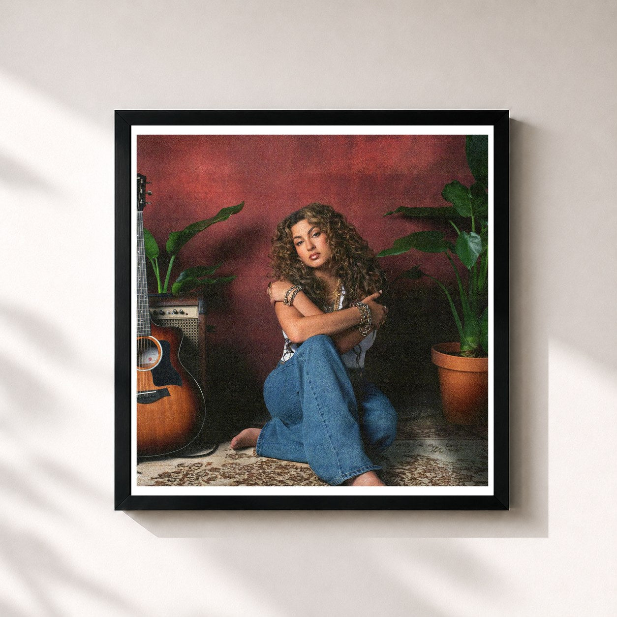 #noir Tableau carré de l'album God Must Really Love Me de Tori Kelly, cadre noir 32x32 cm