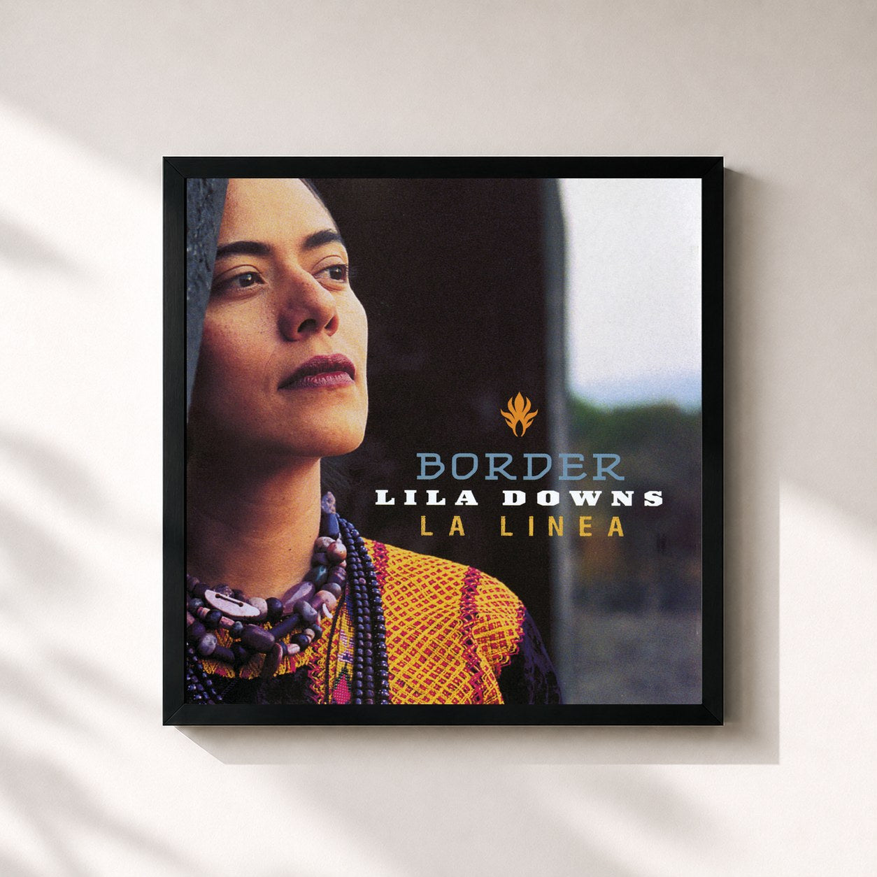 #noir Tableau carré de l'album Border de Lila Downs, cadre noir 32x32 cm