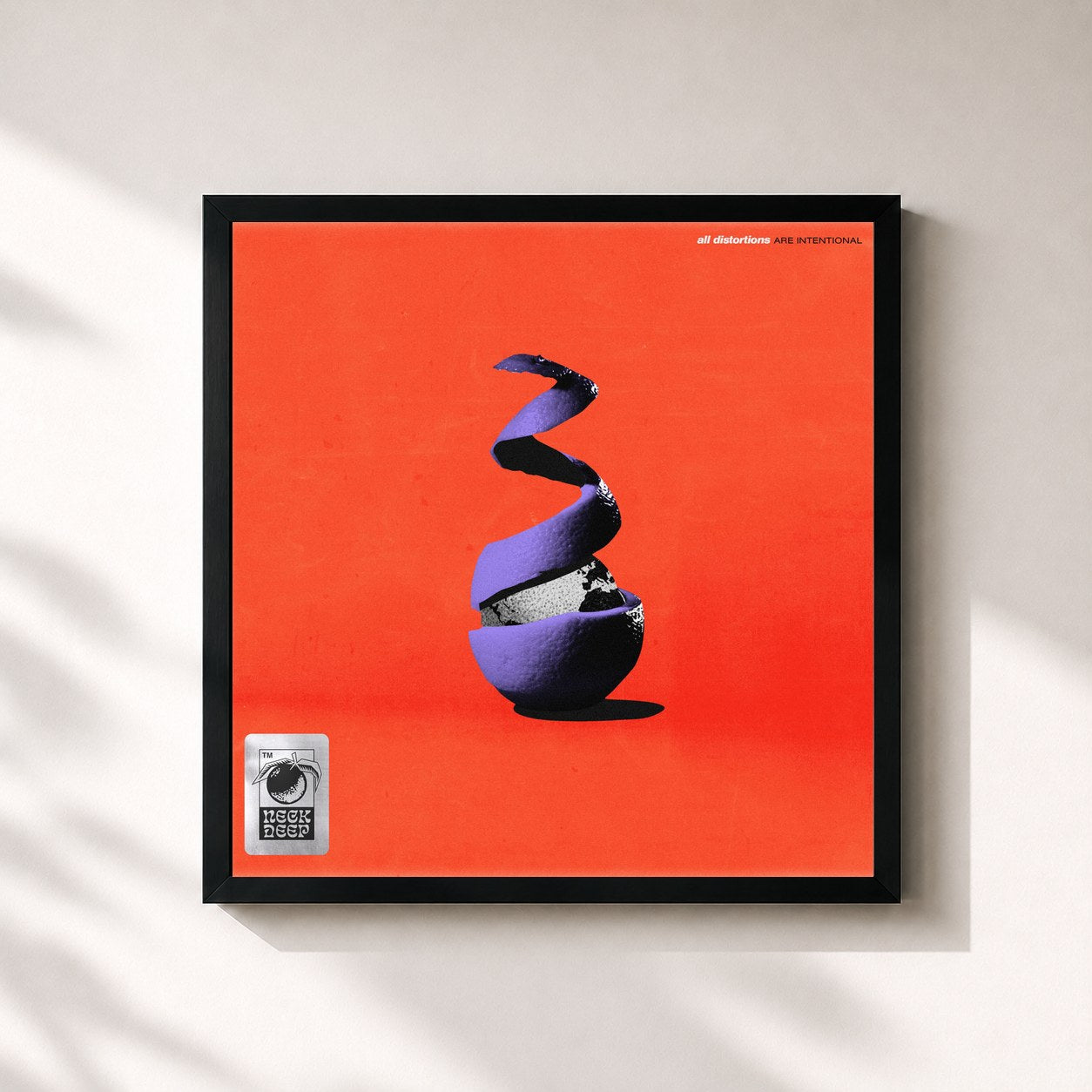 #noir Tableau carré de l'album All Distortions Are Intentional de Neck Deep, cadre noir 32x32 cm