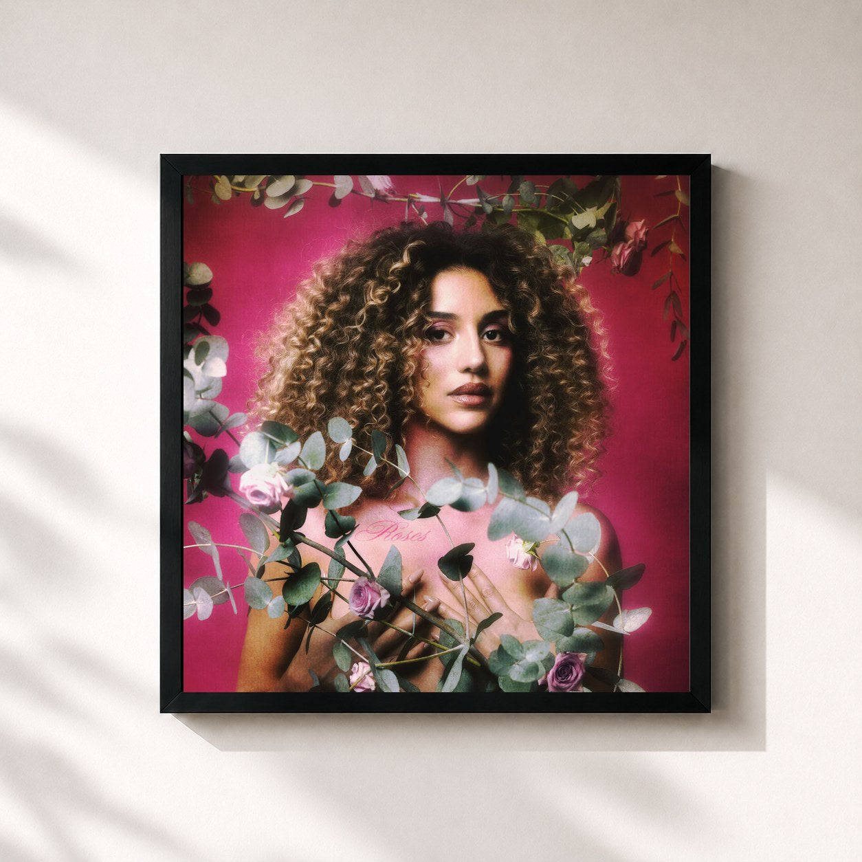 #noir Tableau carré de l'album Roses de Kimberose, cadre noir 32x32 cm