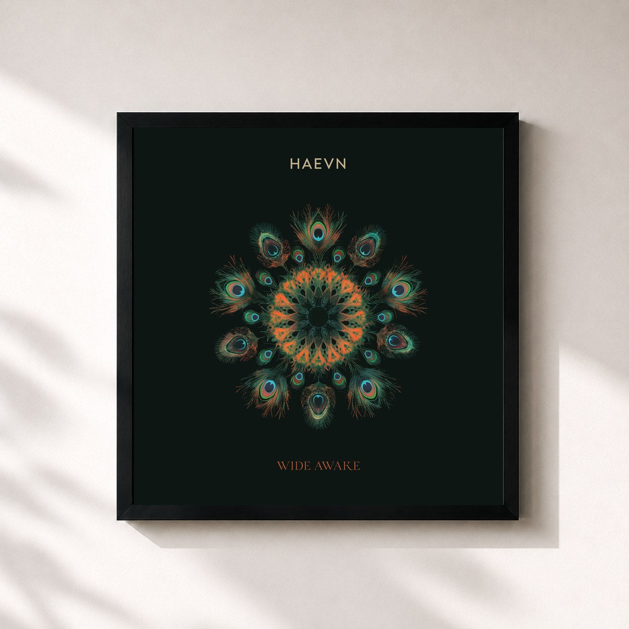 #noir Tableau carré de l'album Wide Awake de HAEVN, cadre noir 32x32 cm
