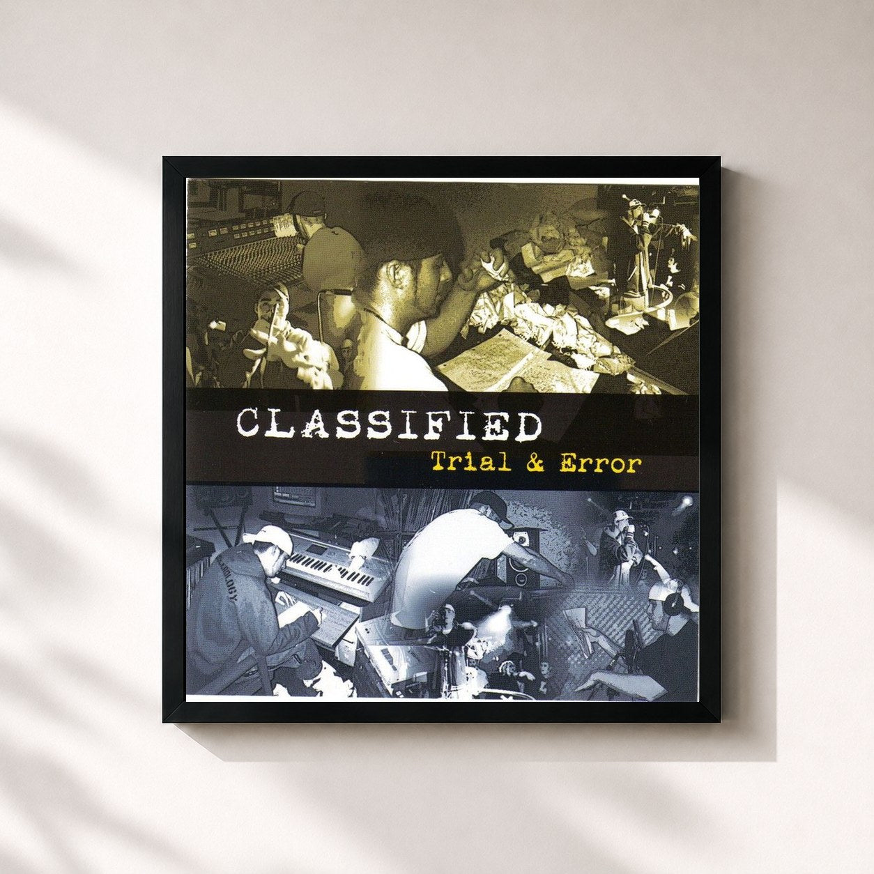 #noir Tableau carré de l'album Trial and Error de Classified, cadre noir 32x32 cm