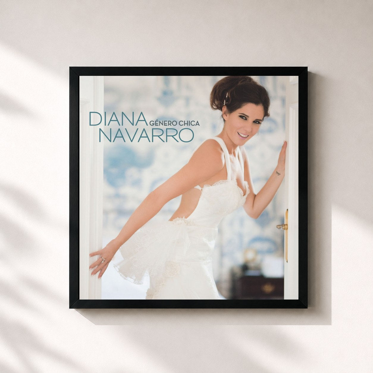 #noir Tableau carré de l'album Género chica de Diana Navarro, cadre noir 32x32 cm
