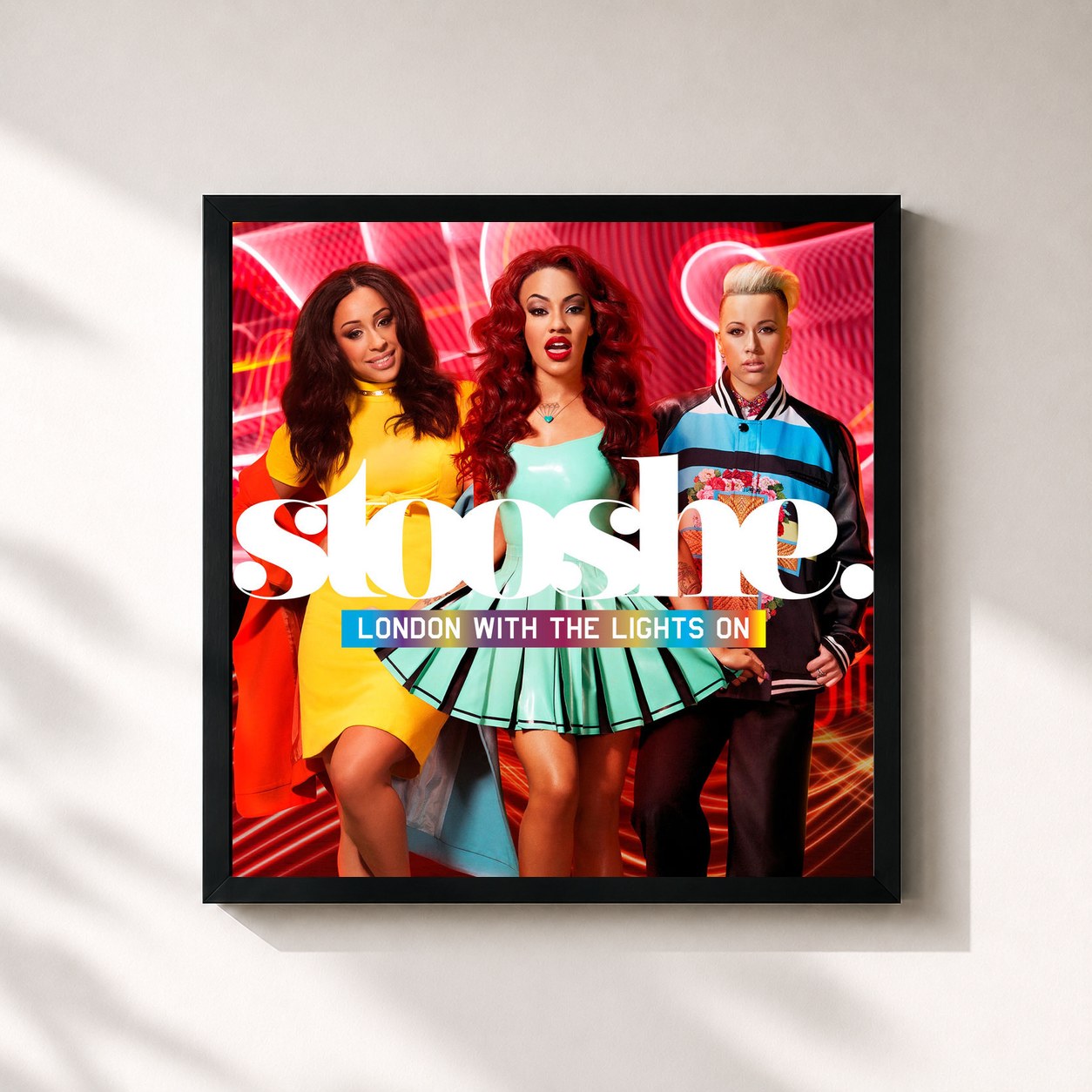 #noir Tableau carré de l'album London With The Lights On de StooShe, cadre noir 32x32 cm