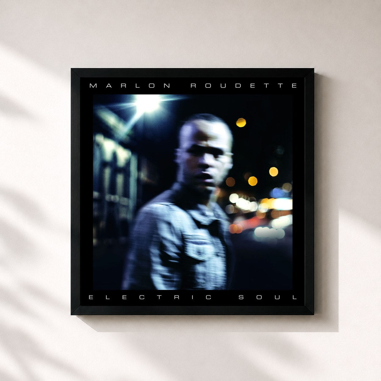 #noir Tableau carré de l'album Electric Soul de Marlon Roudette, cadre noir 32x32 cm