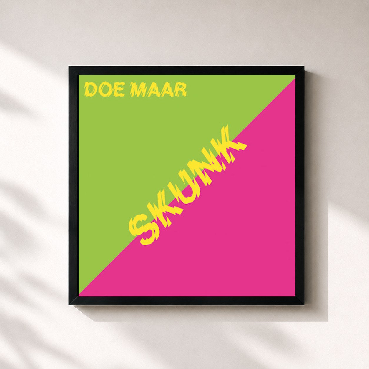 #noir Tableau carré de l'album Skunk de Doe Maar, cadre noir 32x32 cm