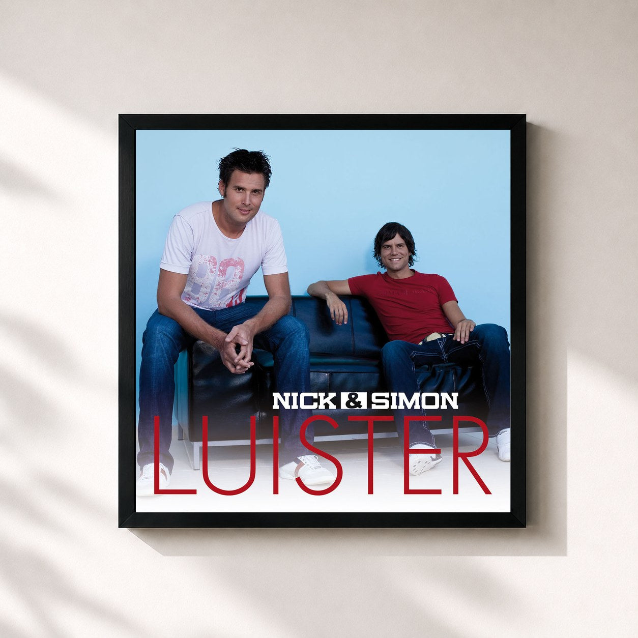 #noir Tableau carré de l'album Luister de Nick & Simon, cadre noir 32x32 cm