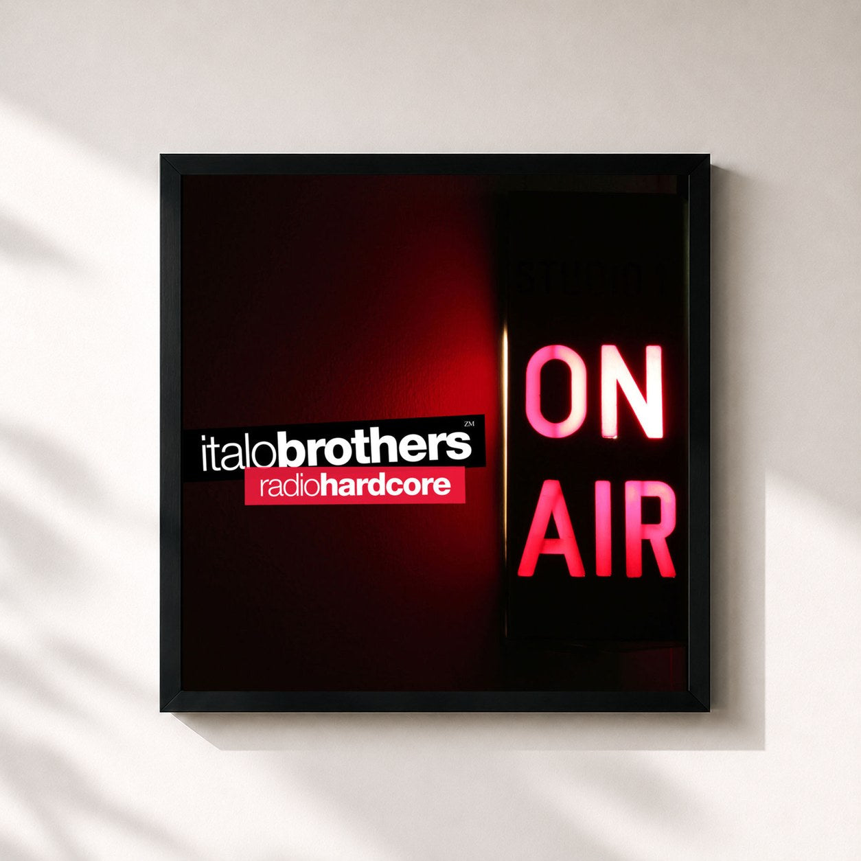 #noir Tableau carré de l'album Radio Hardcore de ItaloBrothers, cadre noir 32x32 cm