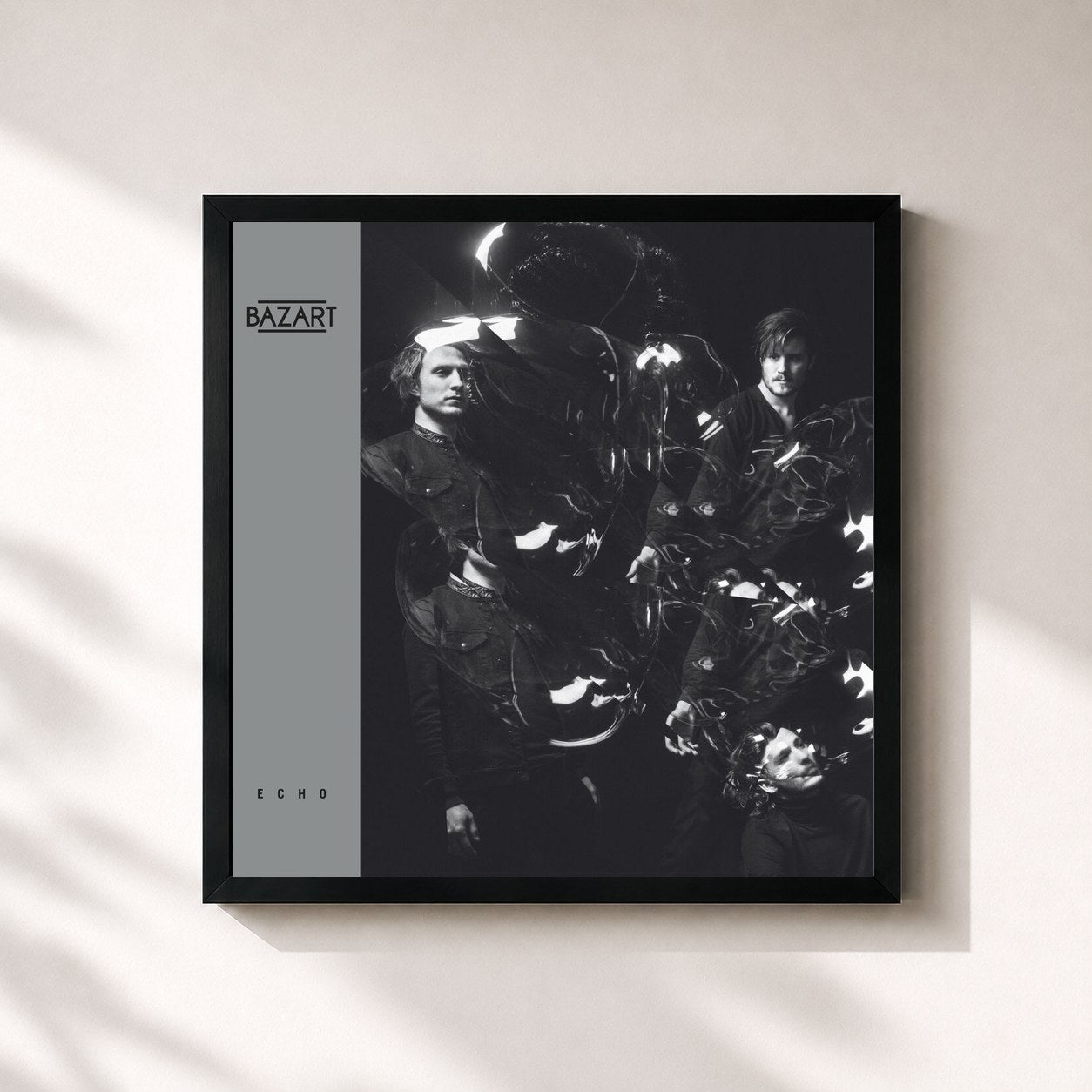 #noir Tableau carré de l'album Echo de Bazart, cadre noir 32x32 cm