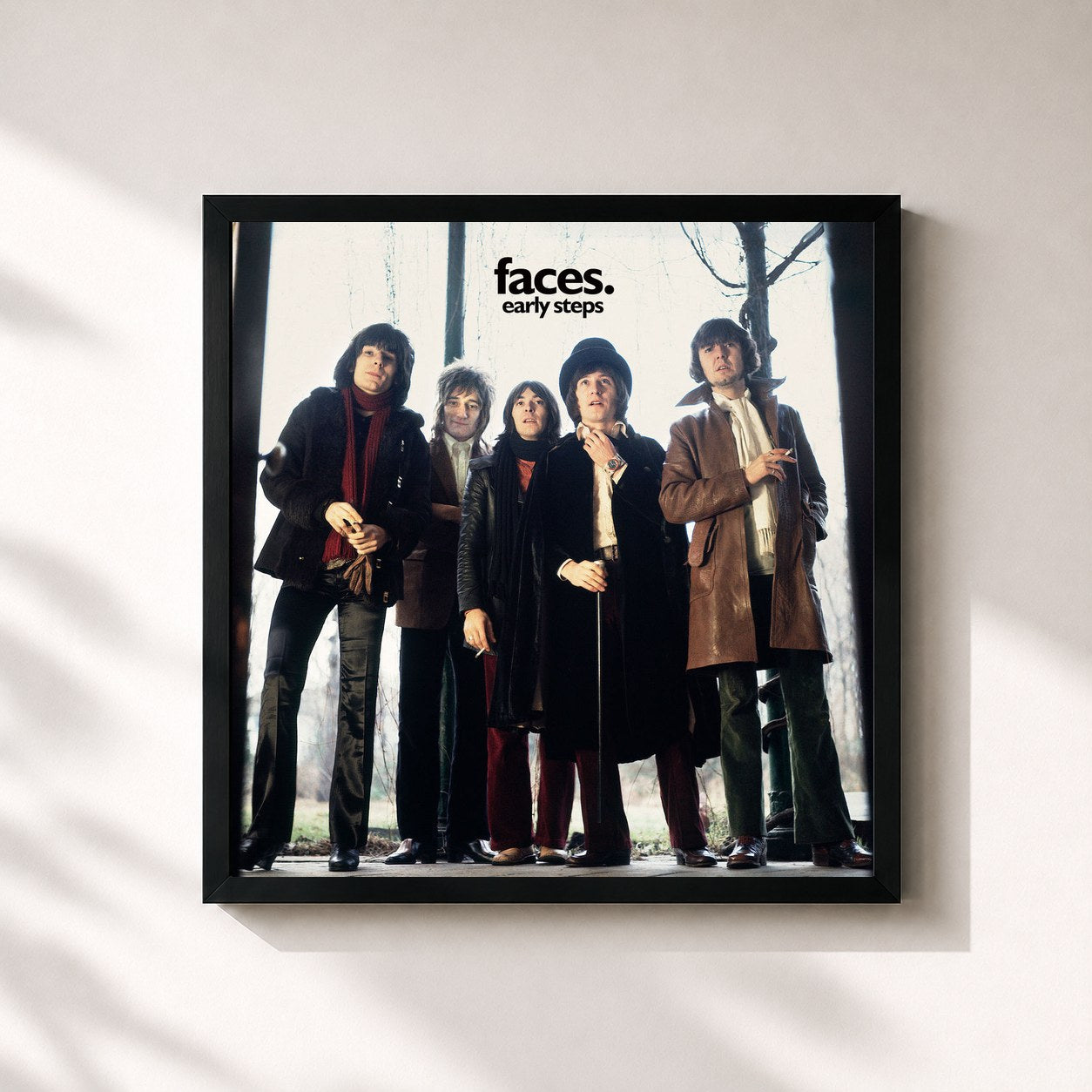 #noir Tableau carré de l'album Early Steps de Faces, cadre noir 32x32 cm