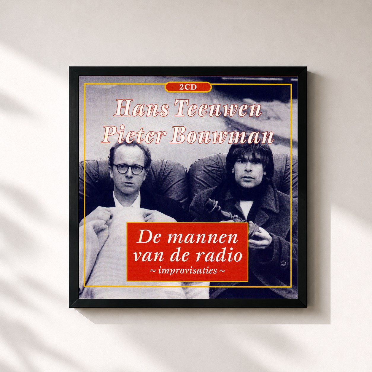 #noir Tableau carré de l'album De Mannen Van De Radio de Hans Teeuwen, cadre noir 32x32 cm