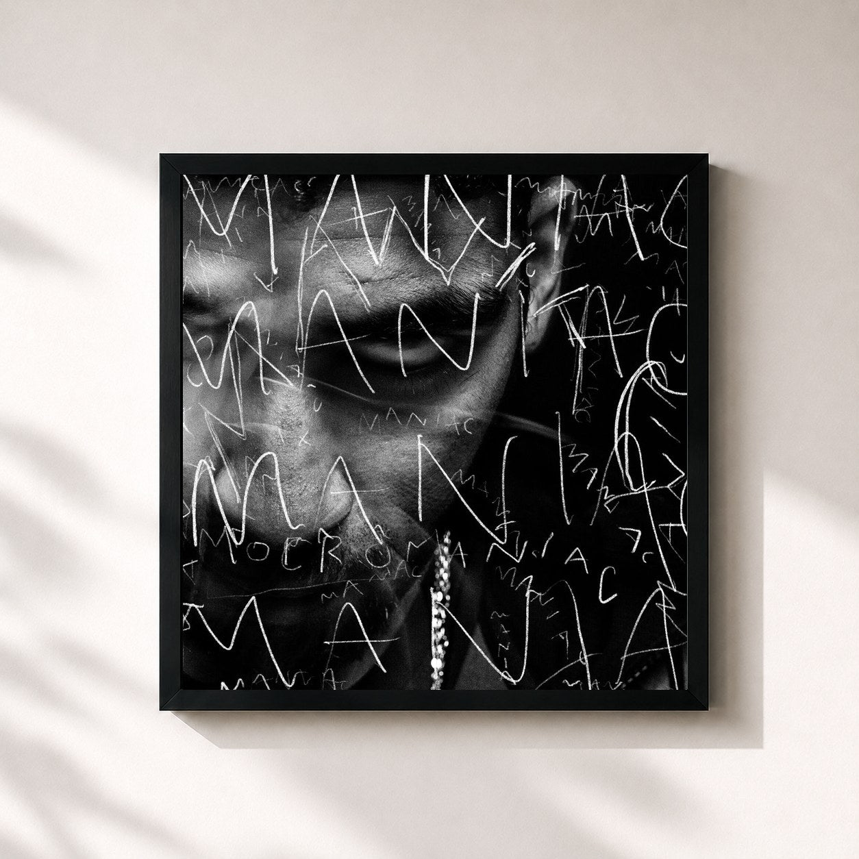 #noir Tableau carré de l'album MANIAC de MocroManiac, cadre noir 32x32 cm
