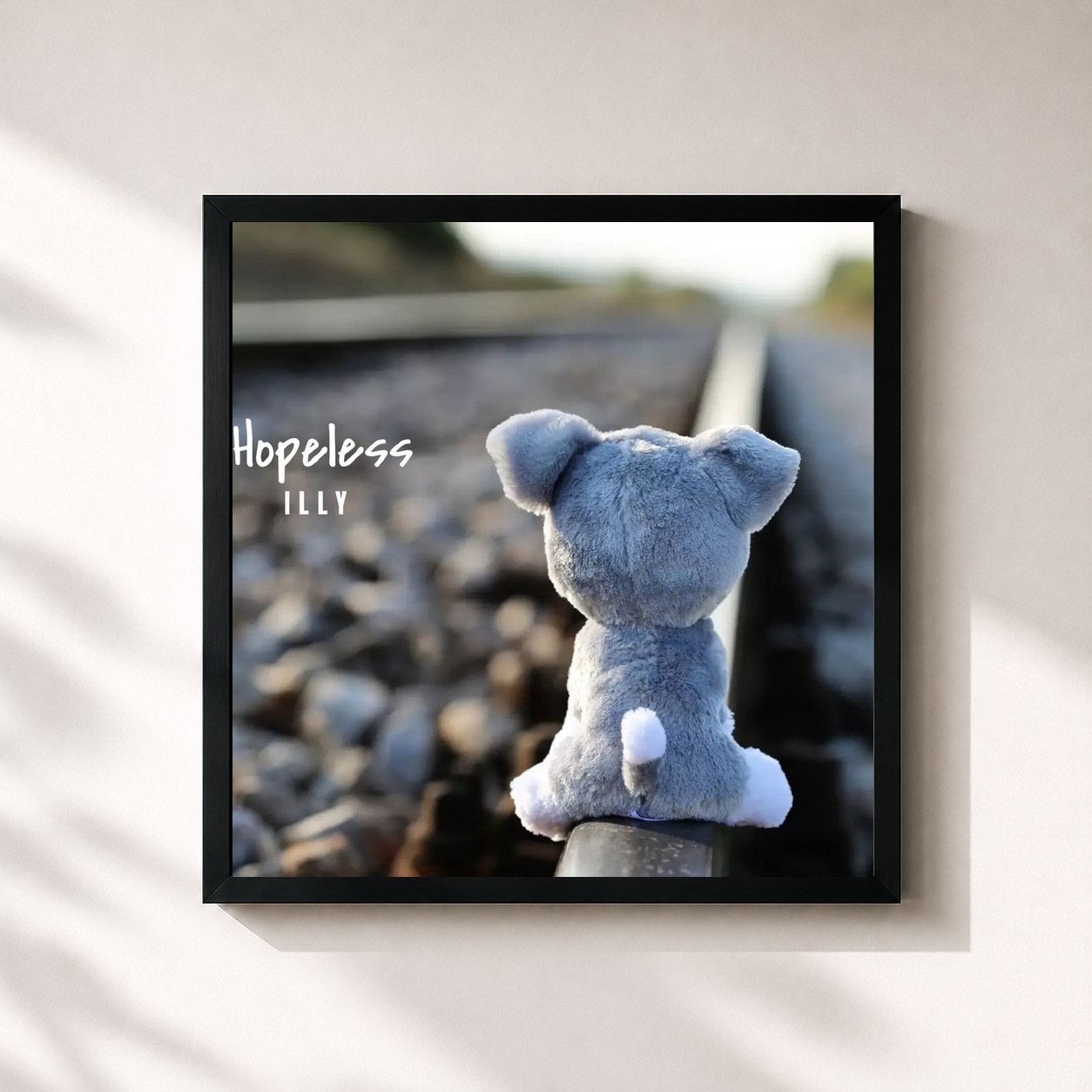 #noir Tableau carré de l'album Hopeless de Illy, cadre noir 32x32 cm