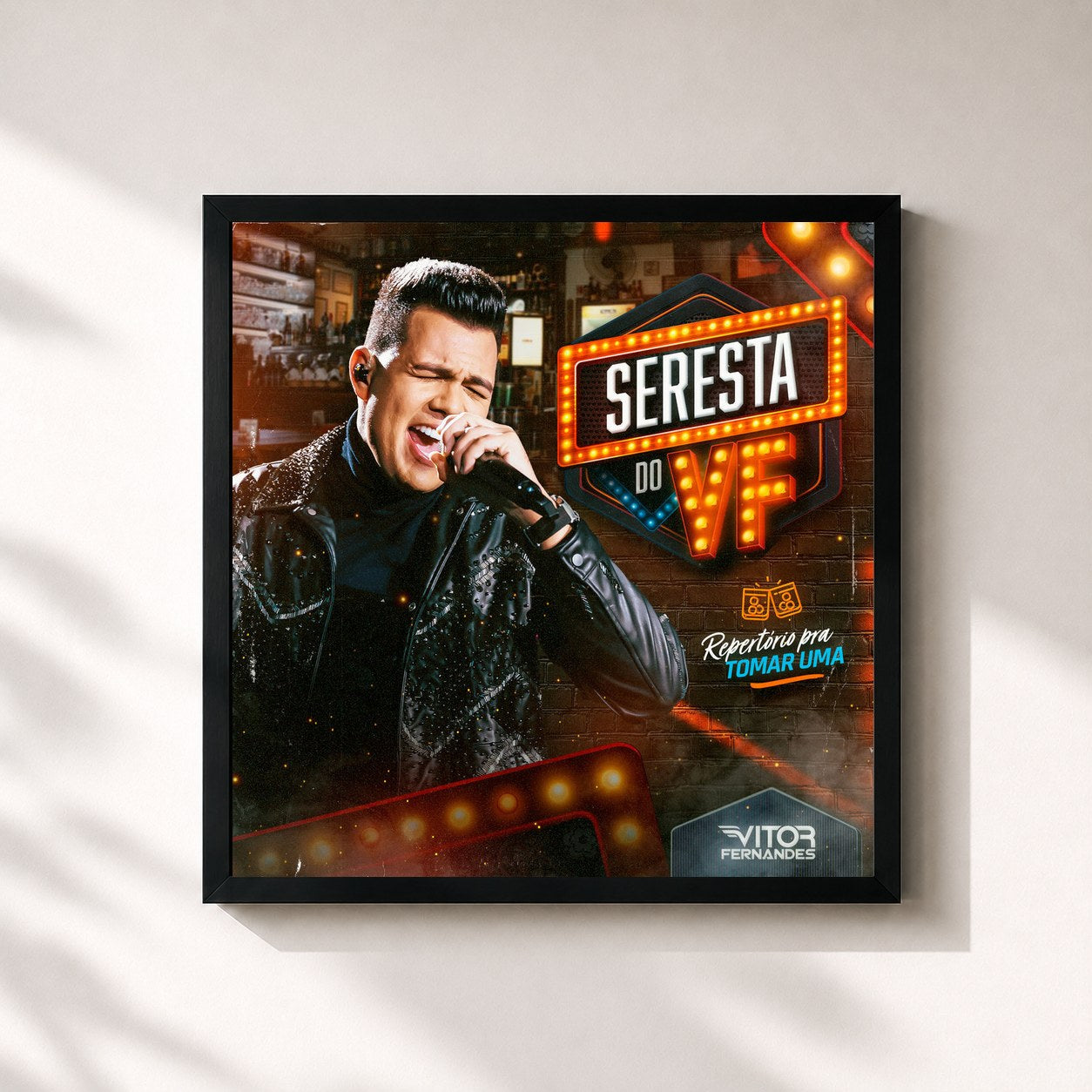 #noir Tableau carré de l'album Seresta do VF de Vitor Fernandes, cadre noir 32x32 cm