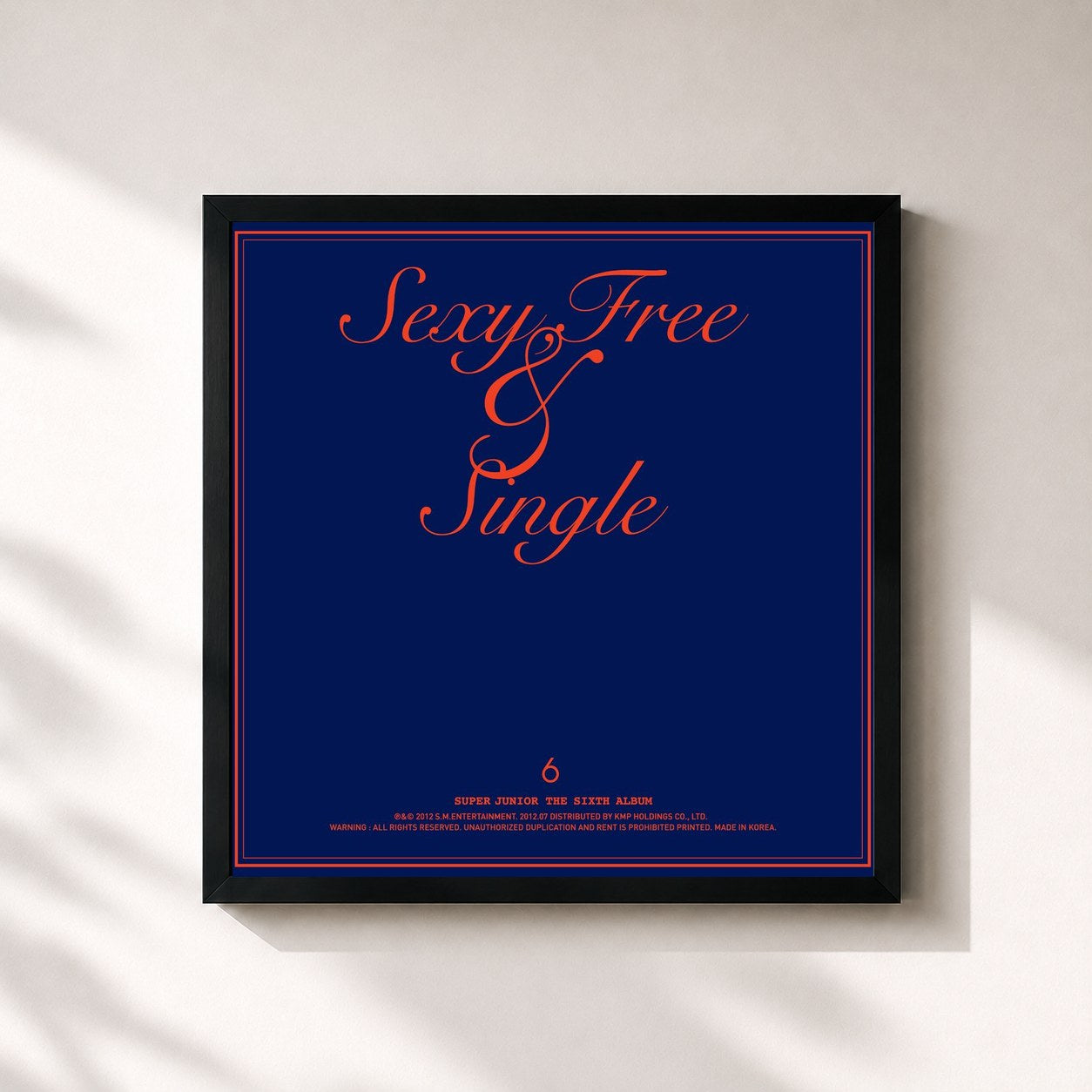 #noir Tableau carré de l'album Sexy, Free & Single - The 6th Album de SUPER JUNIOR, cadre noir 32x32 cm