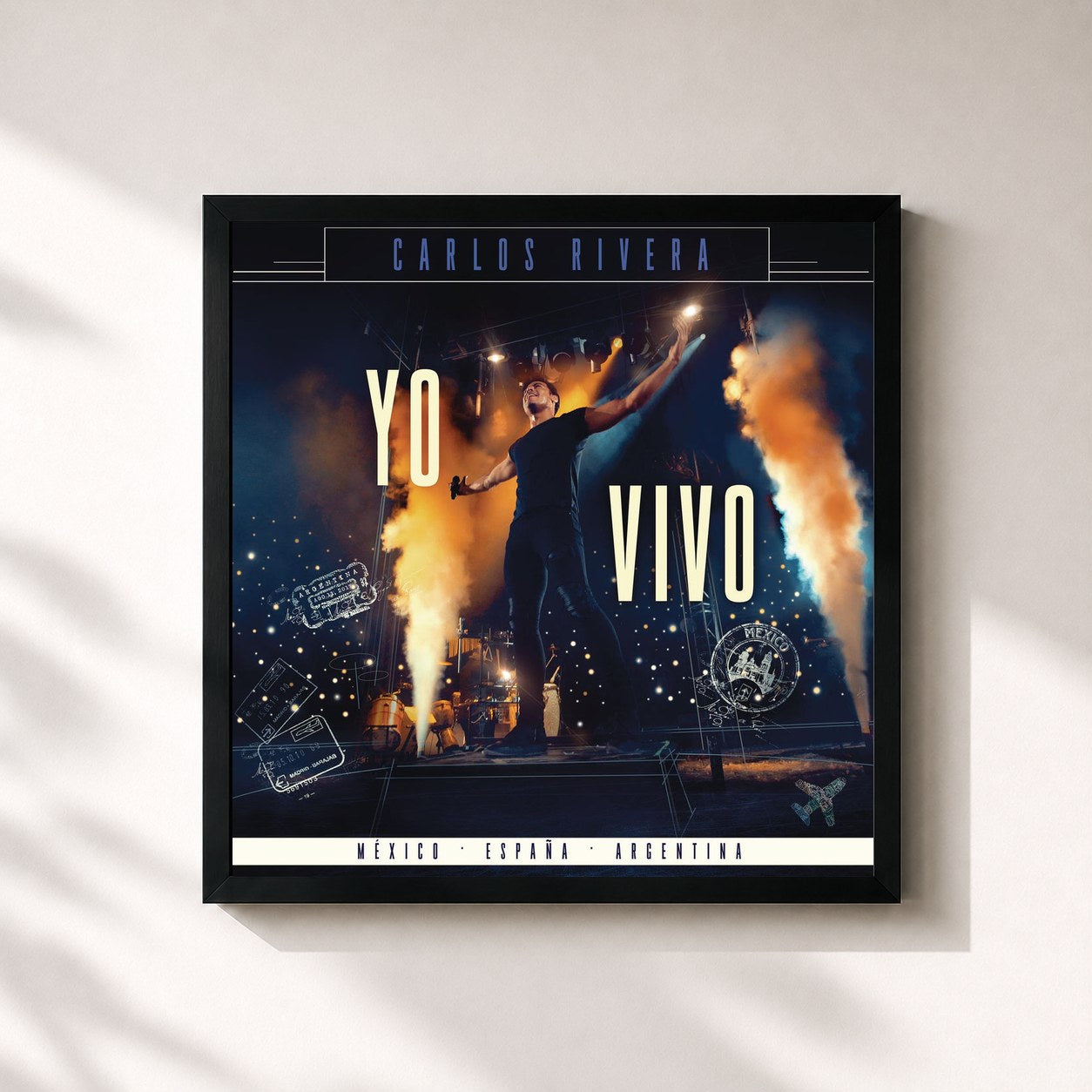 #noir Tableau carré de l'album Yo Vivo de Carlos Rivera, cadre noir 32x32 cm