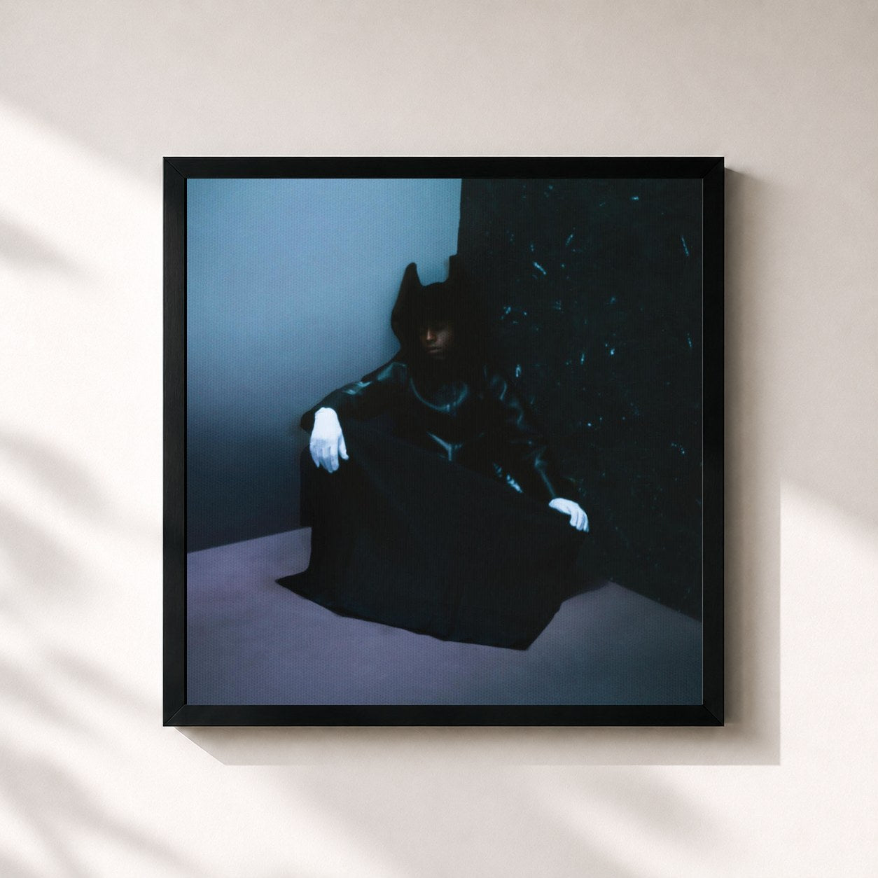 #noir Tableau carré de l'album Nobody's Home de Bakar, cadre noir 32x32 cm