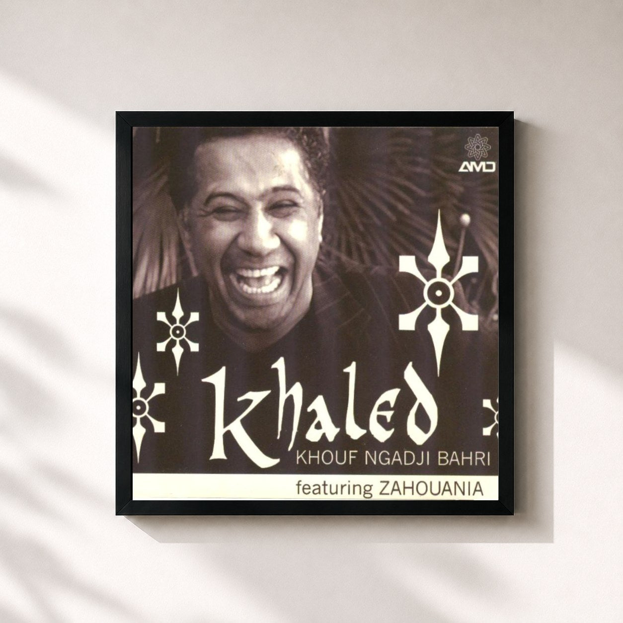 #noir Tableau carré de l'album Khouf ngadji bahri de Khaled, cadre noir 32x32 cm