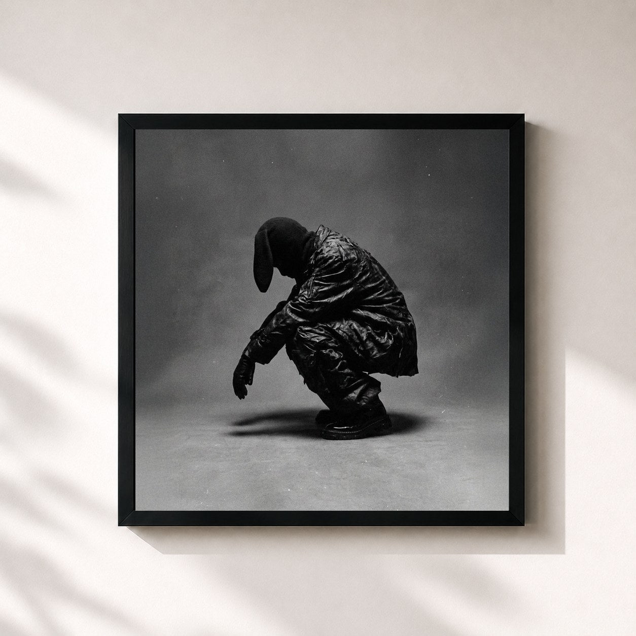 #noir Tableau carré de l'album tout le monde déteste willy de Willylancien, cadre noir 32x32 cm