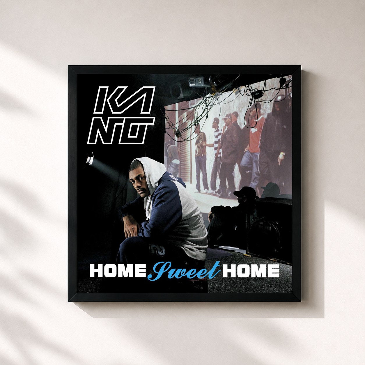 #noir Tableau carré de l'album Home Sweet Home de Kano, cadre noir 32x32 cm