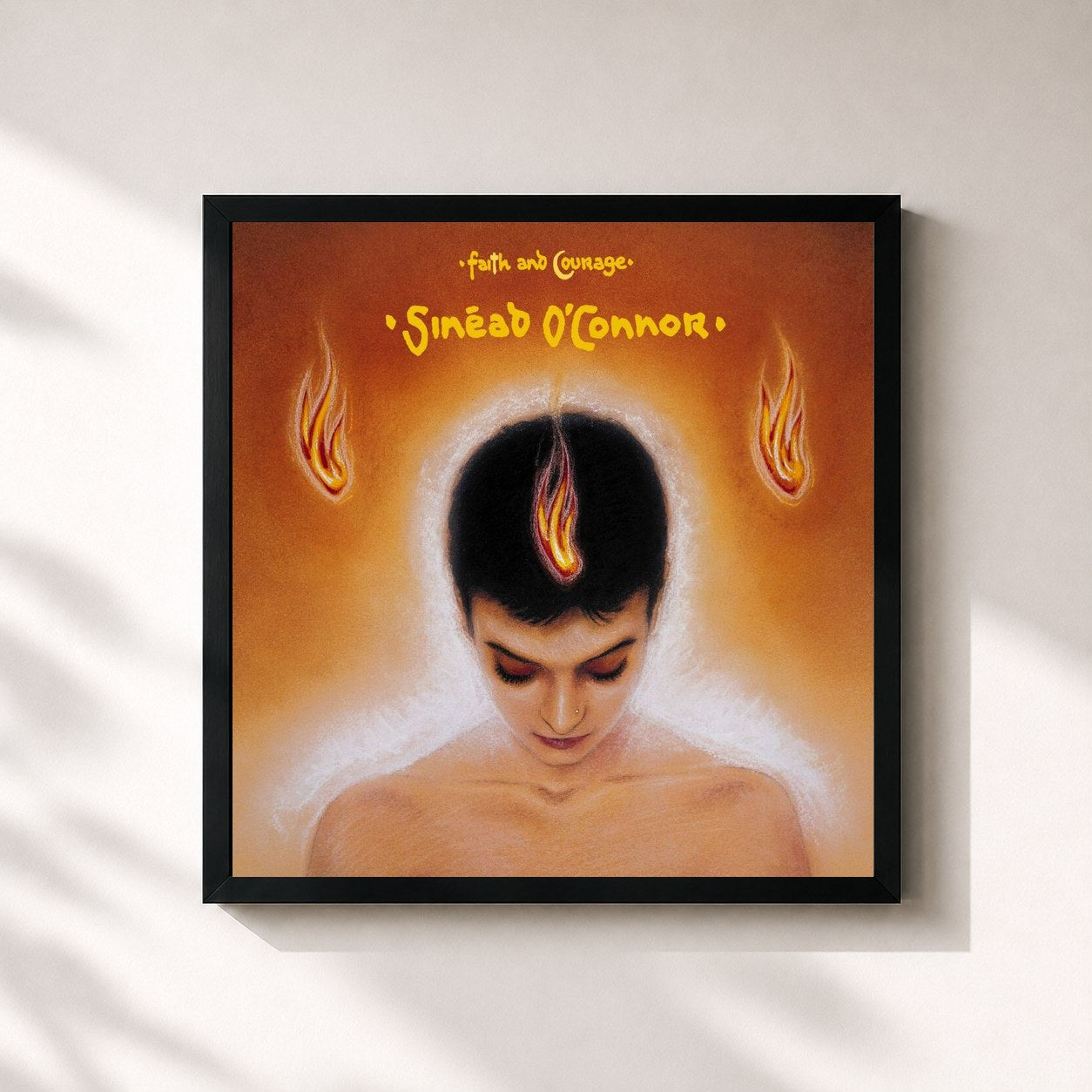 #noir Tableau carré de l'album Faith and Courage de Sinéad O'Connor, cadre noir 32x32 cm