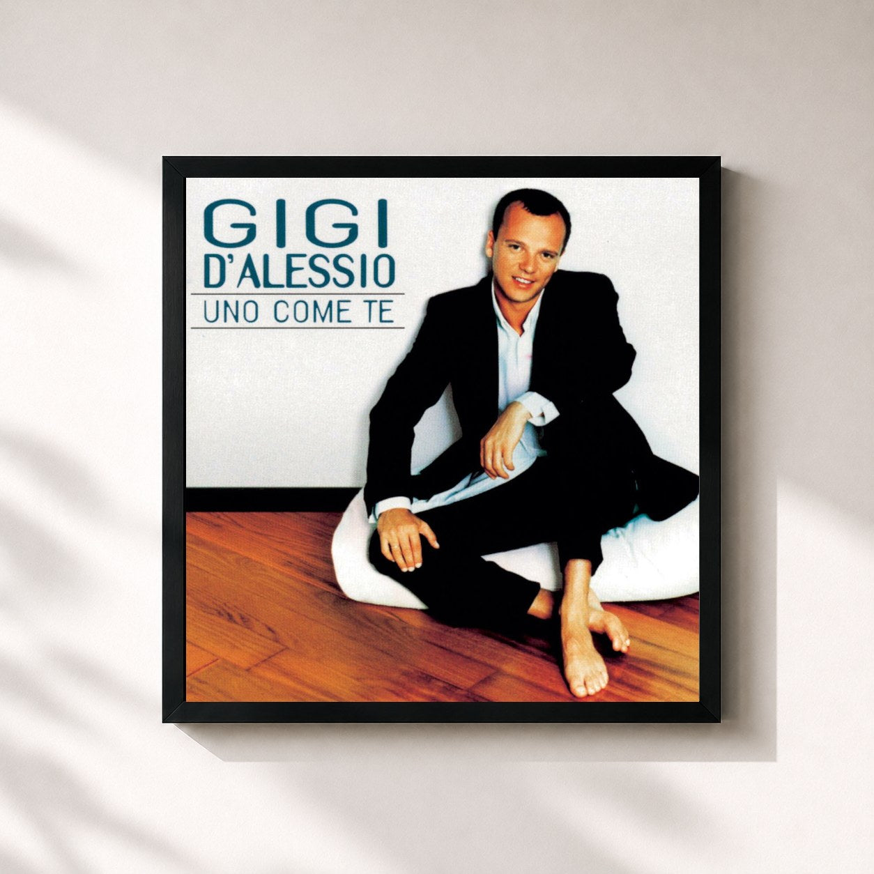 #noir Tableau carré de l'album Uno Come Te de Gigi D'Alessio, cadre noir 32x32 cm