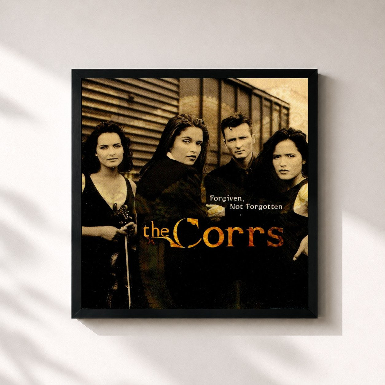 #noir Tableau carré de l'album Forgiven, Not Forgotten de The Corrs, cadre noir 32x32 cm