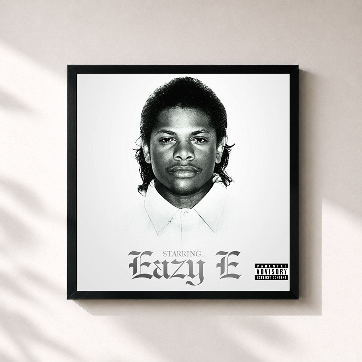 #noir Tableau carré de l'album Starring...Eazy E de Eazy-E, cadre noir 32x32 cm