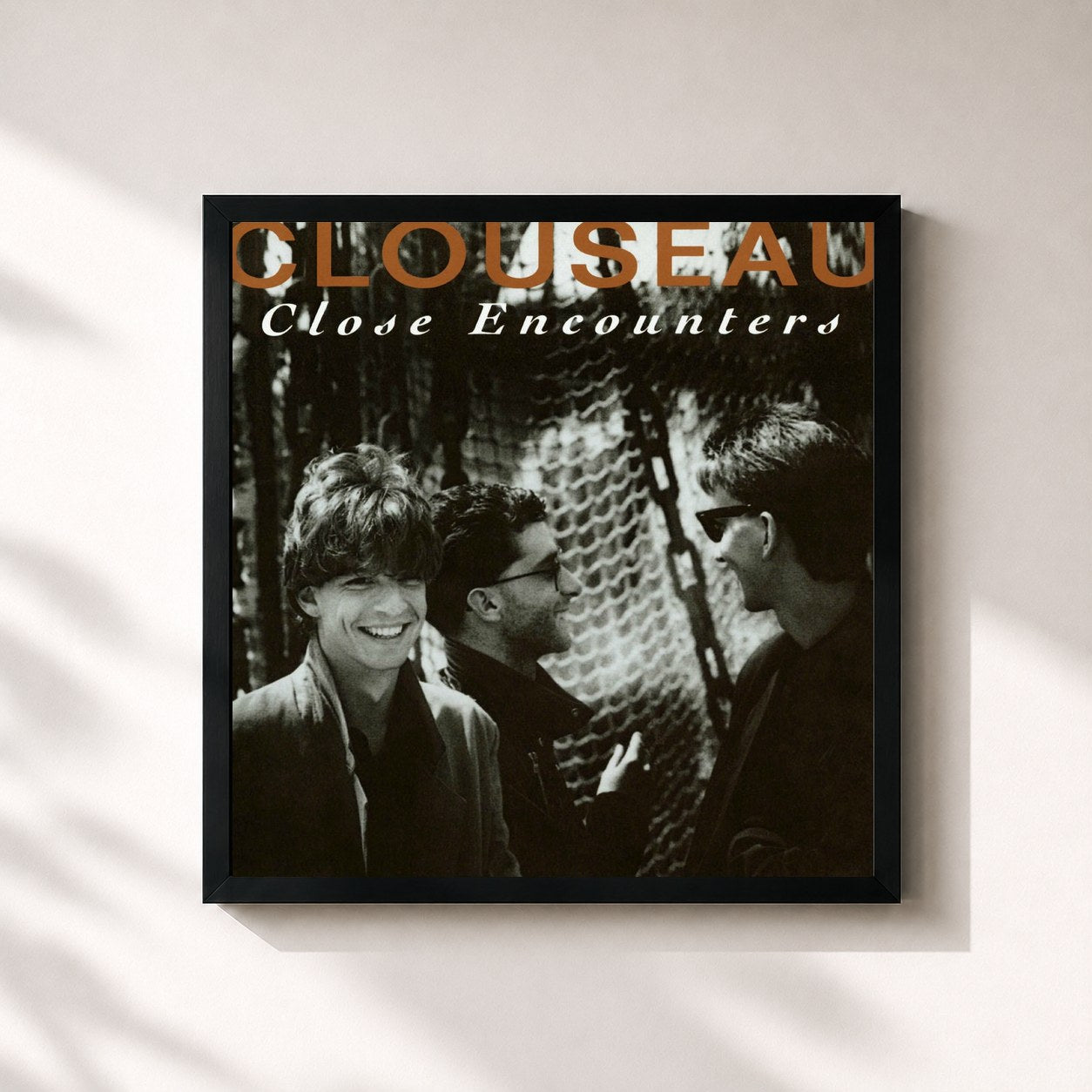 #noir Tableau carré de l'album Close Encounters de Clouseau, cadre noir 32x32 cm